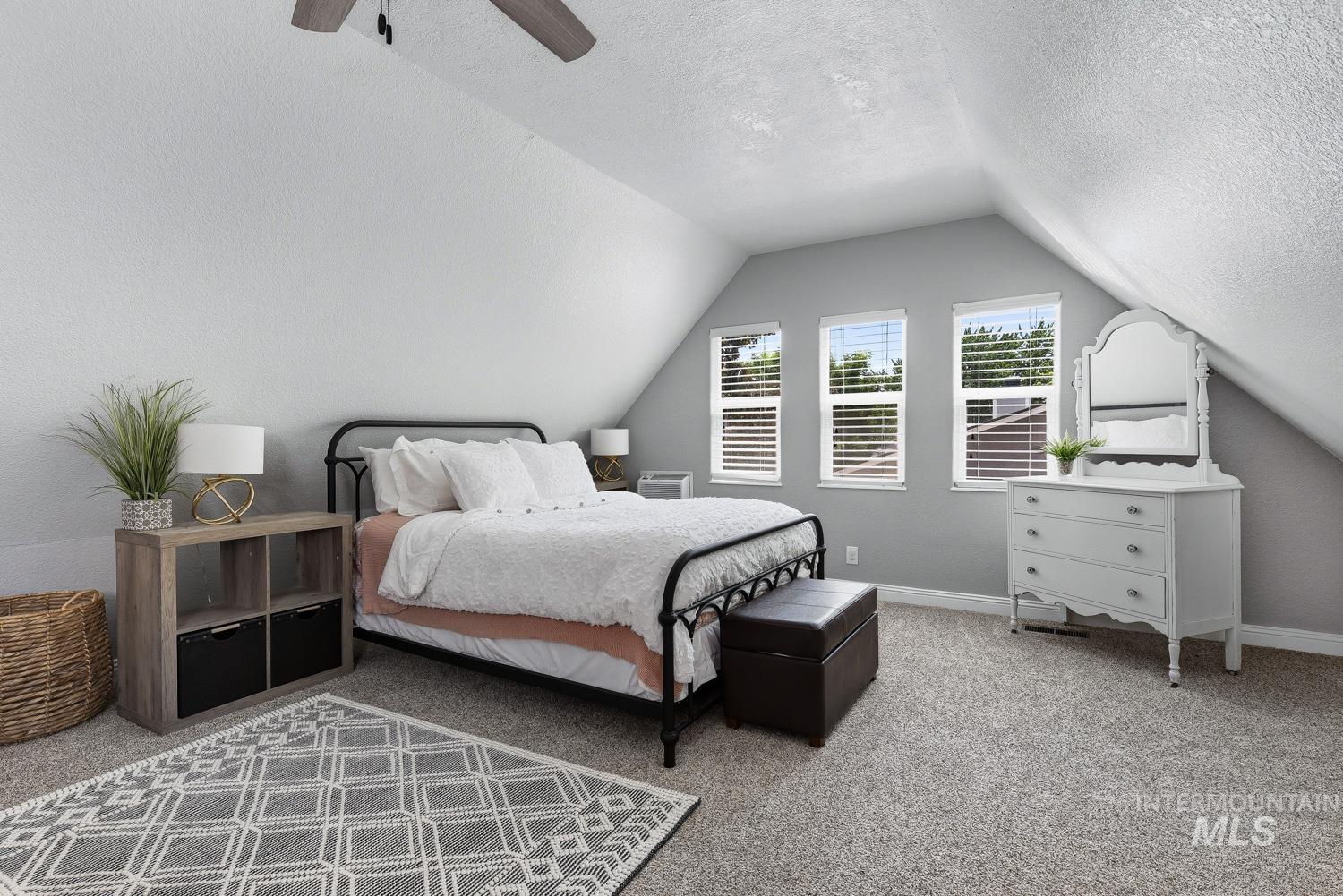 5429 N Capson, Boise, Idaho 83704, 4 Bedrooms, 3 Bathrooms, Residential For Sale, Price $615,000,MLS 98988418