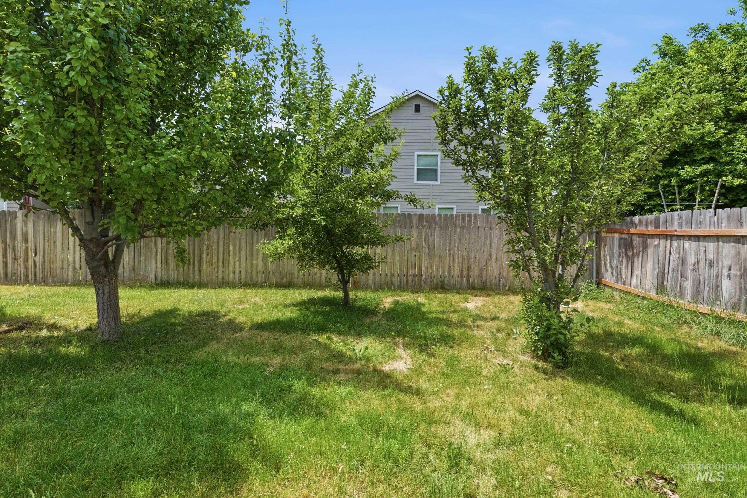 727 N Ocean Ave, Meridian, Idaho 83642, 3 Bedrooms, 2 Bathrooms, Residential For Sale, Price $409,900,MLS 98988425