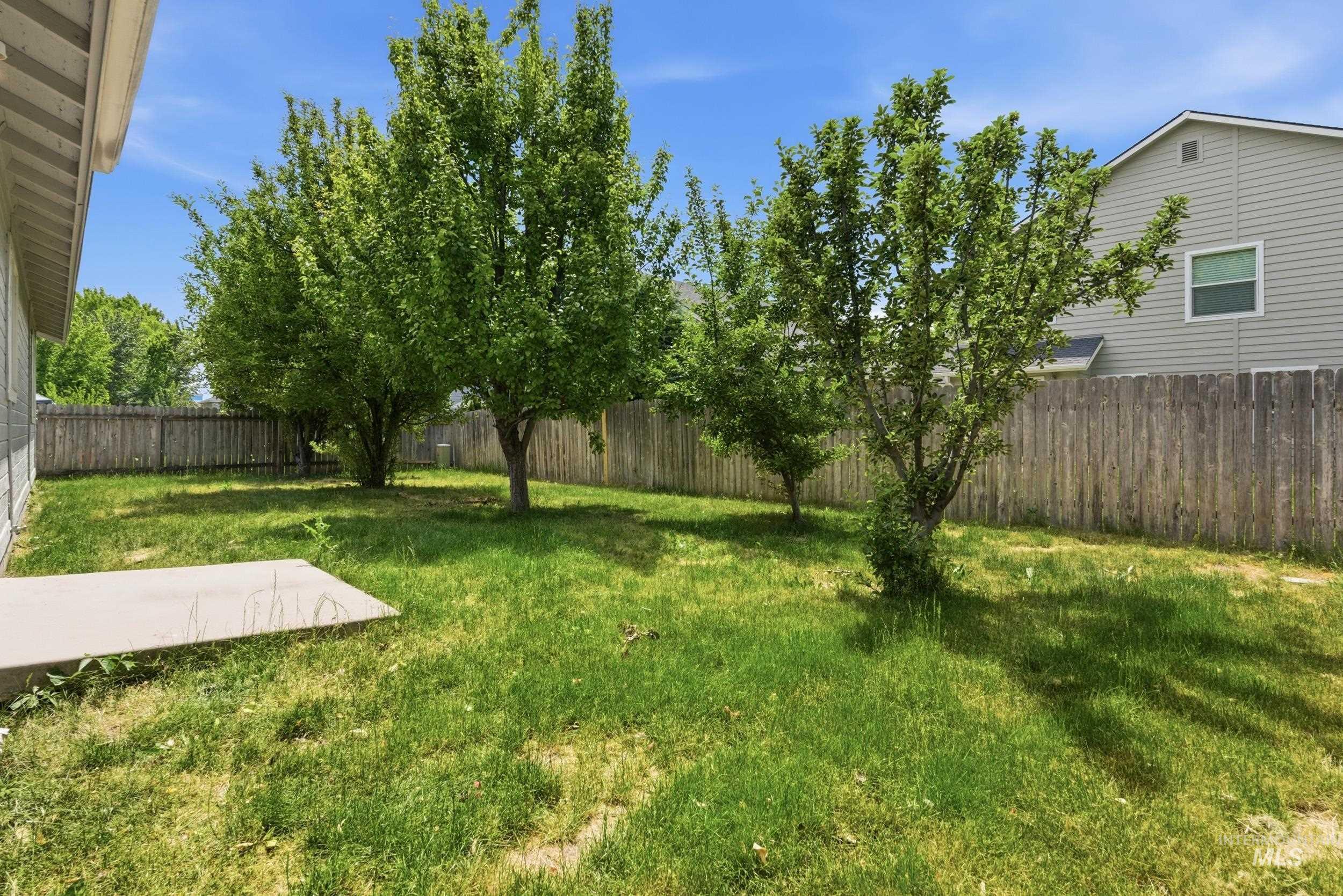 727 N Ocean Ave, Meridian, Idaho 83642, 3 Bedrooms, 2 Bathrooms, Residential For Sale, Price $409,900,MLS 98988425