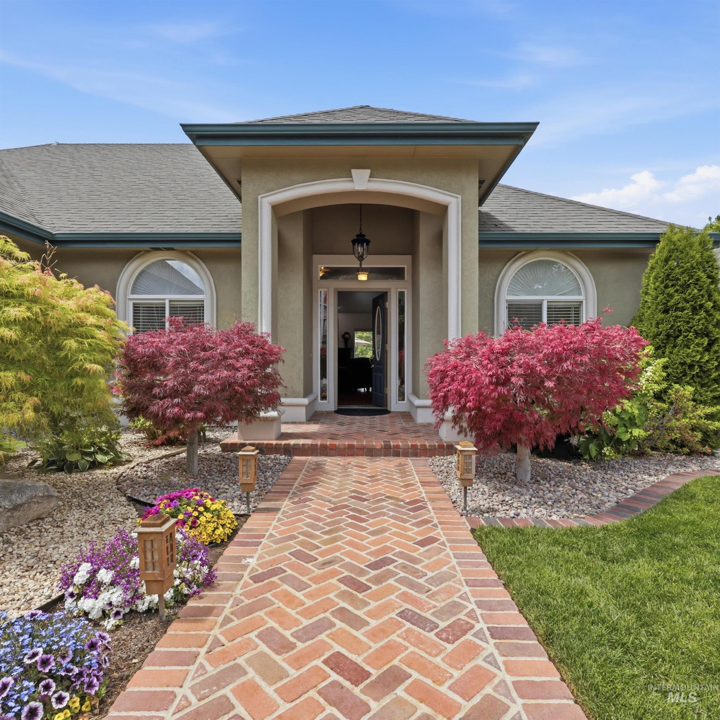 2611 S Goshen Way, Boise, Idaho 83709, 3 Bedrooms, 2 Bathrooms, Residential For Sale, Price $759,900,MLS 98988426