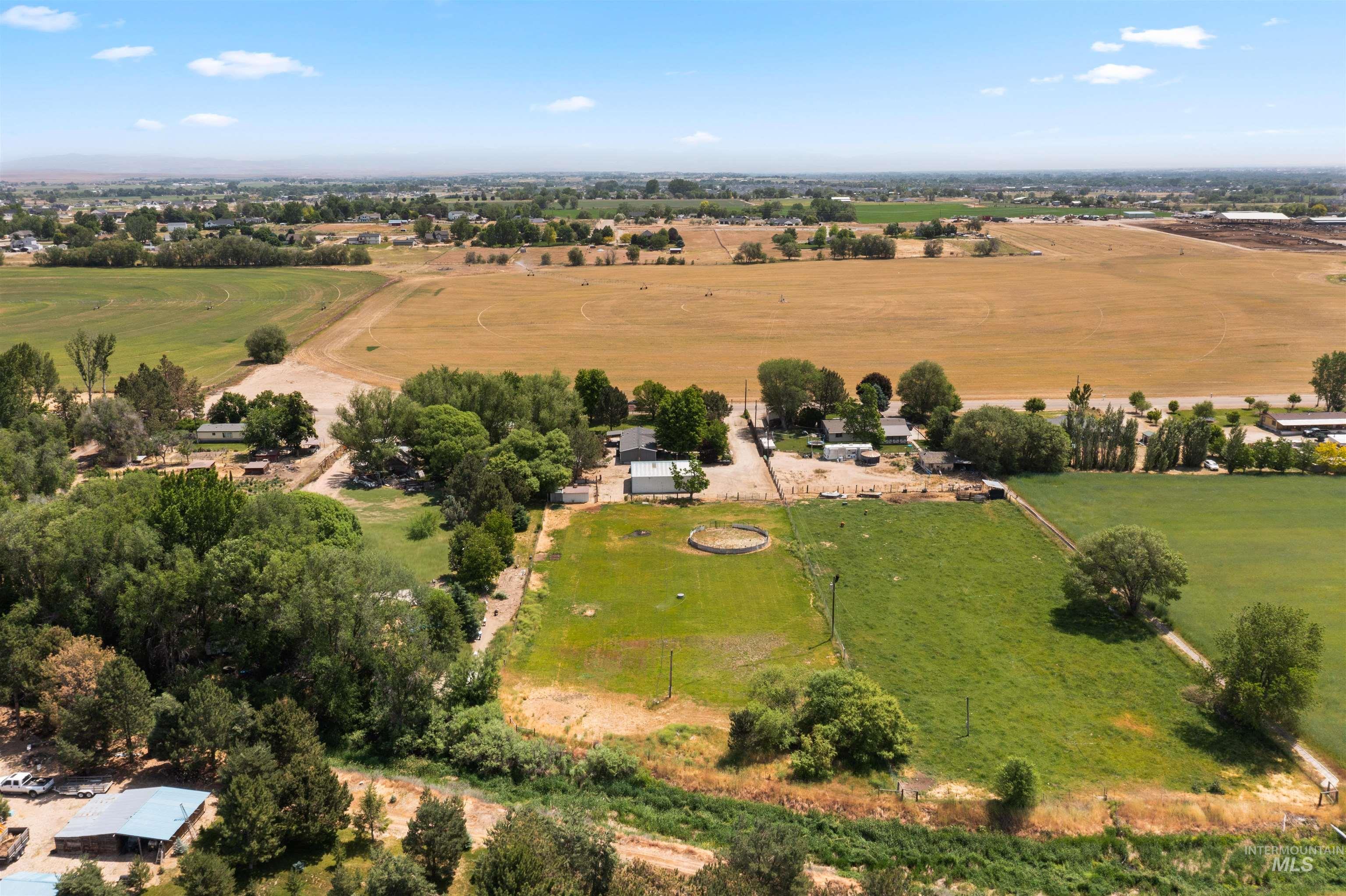 24413 Freezeout Rd, Caldwell, Idaho 83607-7643, 3 Bedrooms, 2 Bathrooms, Residential For Sale, Price $714,999,MLS 98988430