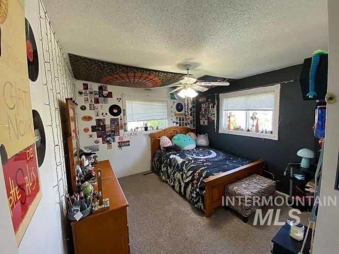 2113 Schaefer Drive, Clarkston, Washington 99403, 5 Bedrooms, 2 Bathrooms, Residential For Sale, Price $430,000,MLS 98988432