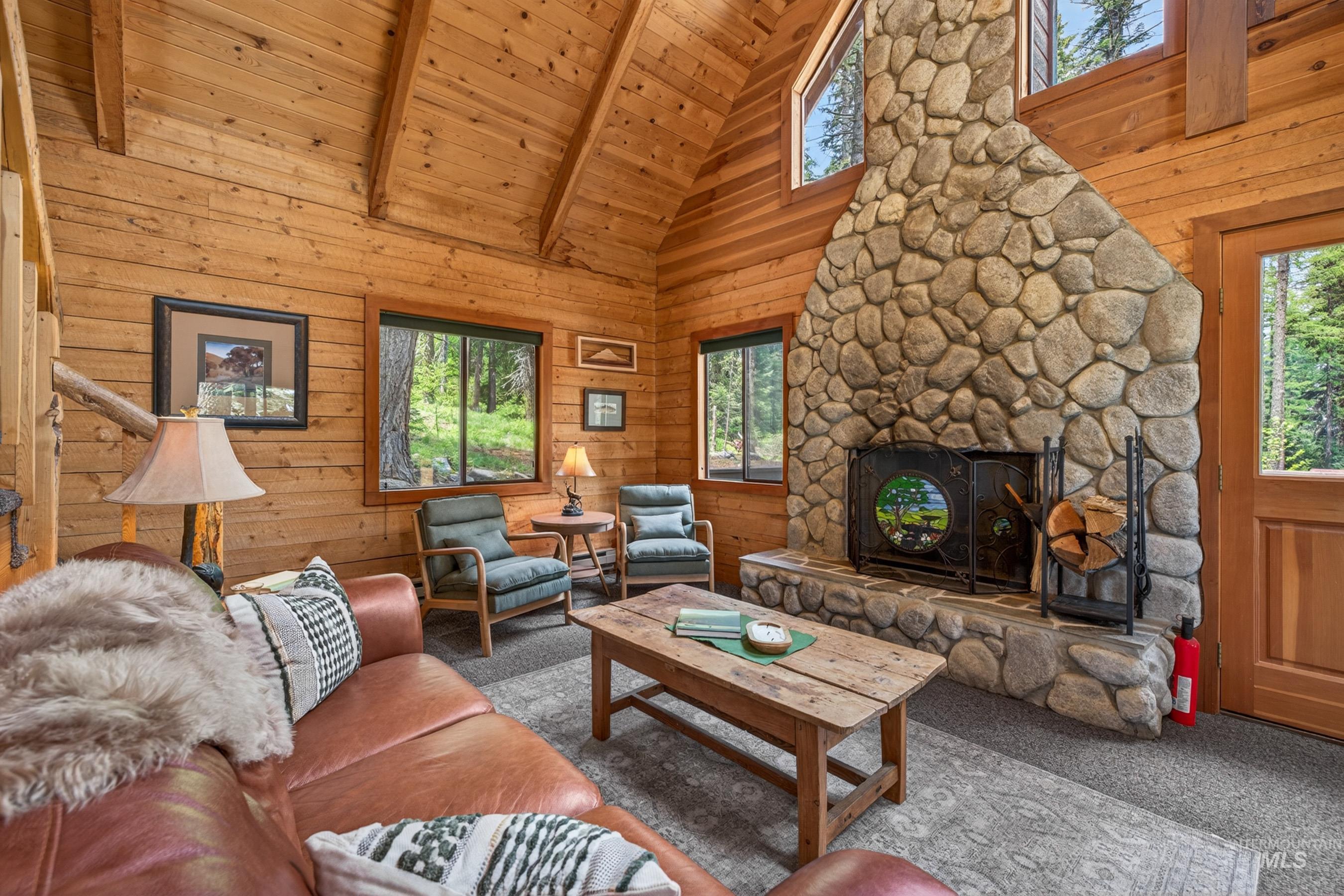 2339 W Mountain Road, Donnelly, Idaho 83615-0000, 4 Bedrooms, 3 Bathrooms, Residential For Sale, Price $1,250,000,MLS 98988434