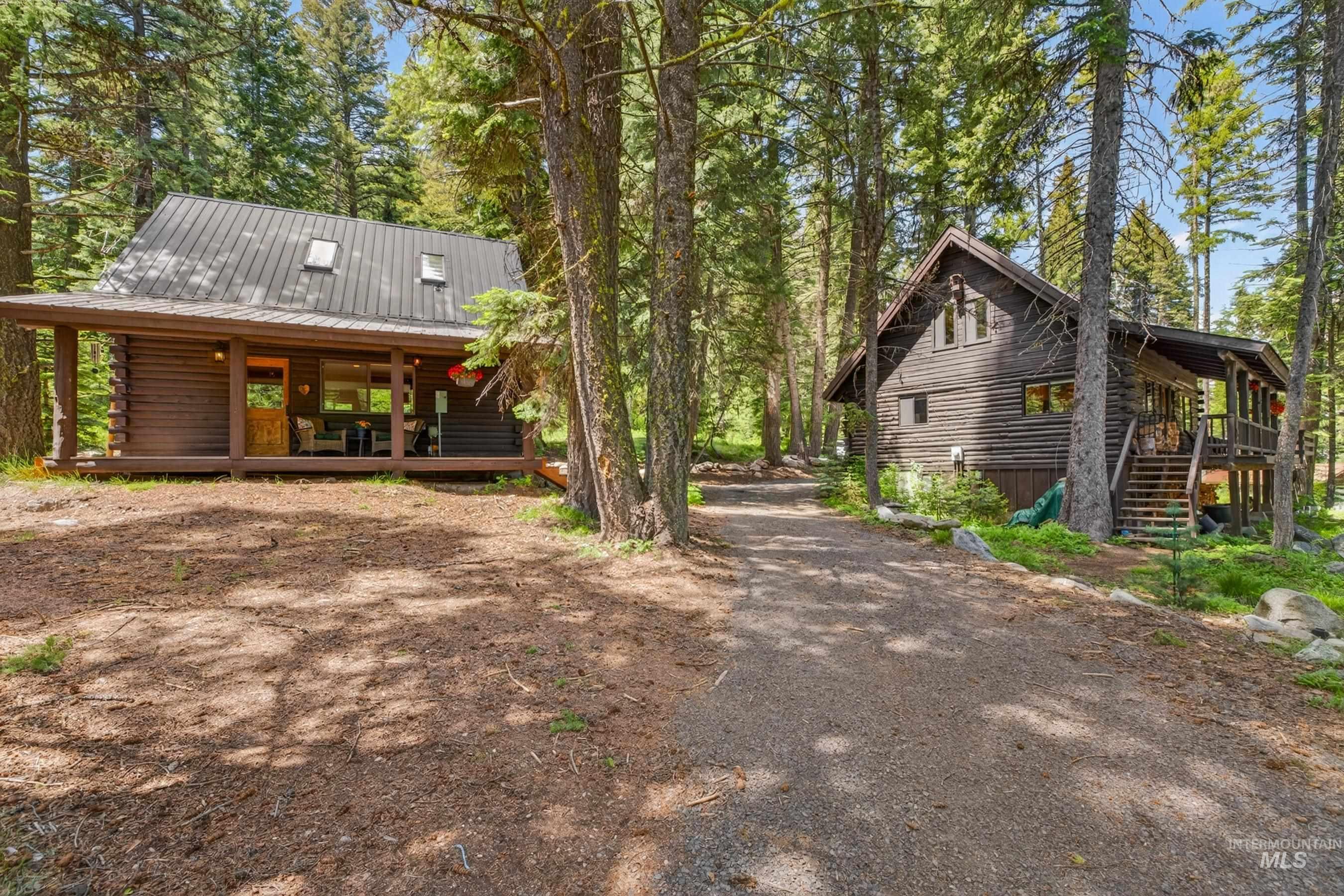 2339 W Mountain Road, Donnelly, Idaho 83615-0000, 4 Bedrooms, 3 Bathrooms, Residential For Sale, Price $1,250,000,MLS 98988434
