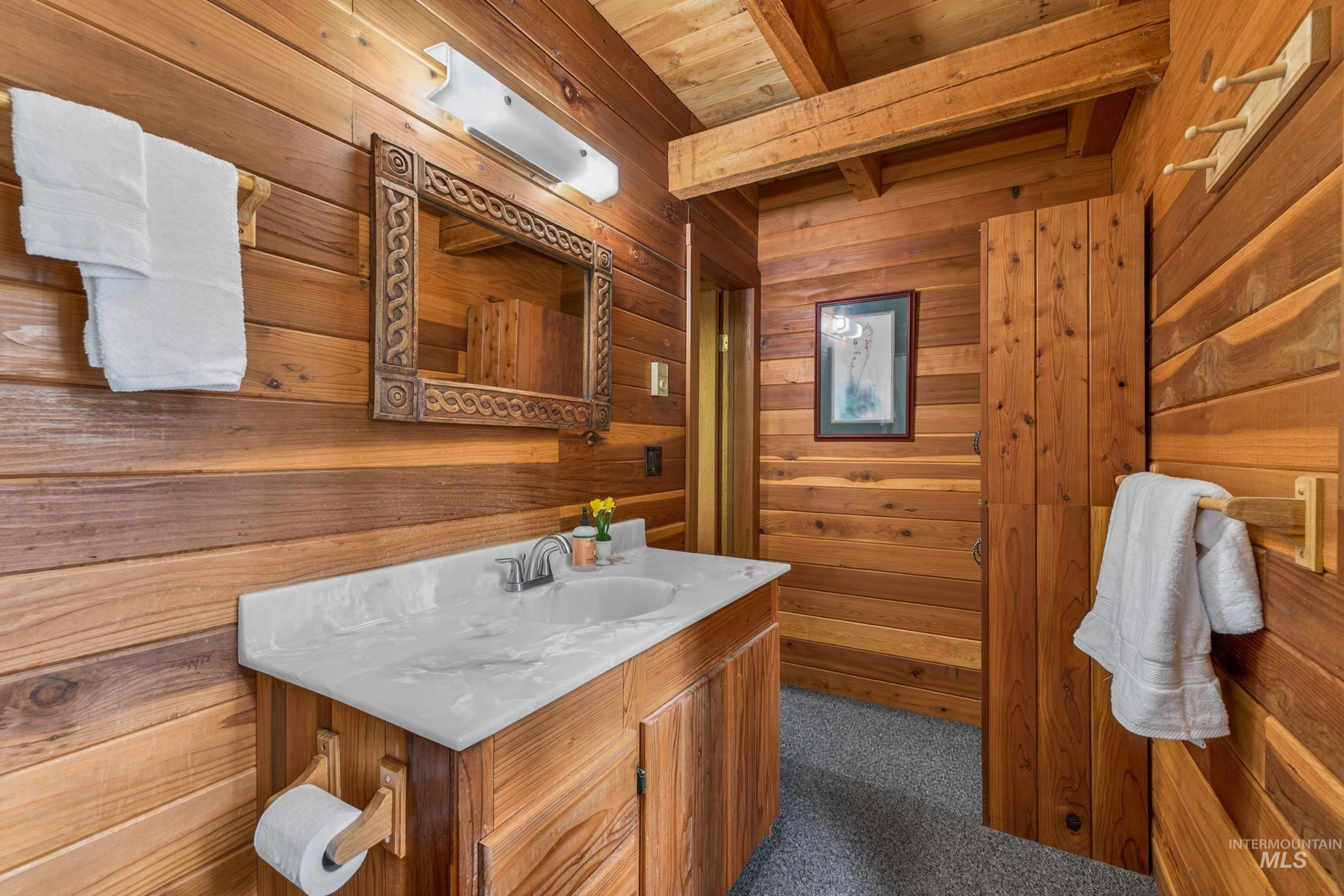 2339 W Mountain Road, Donnelly, Idaho 83615-0000, 4 Bedrooms, 3 Bathrooms, Residential For Sale, Price $1,250,000,MLS 98988434