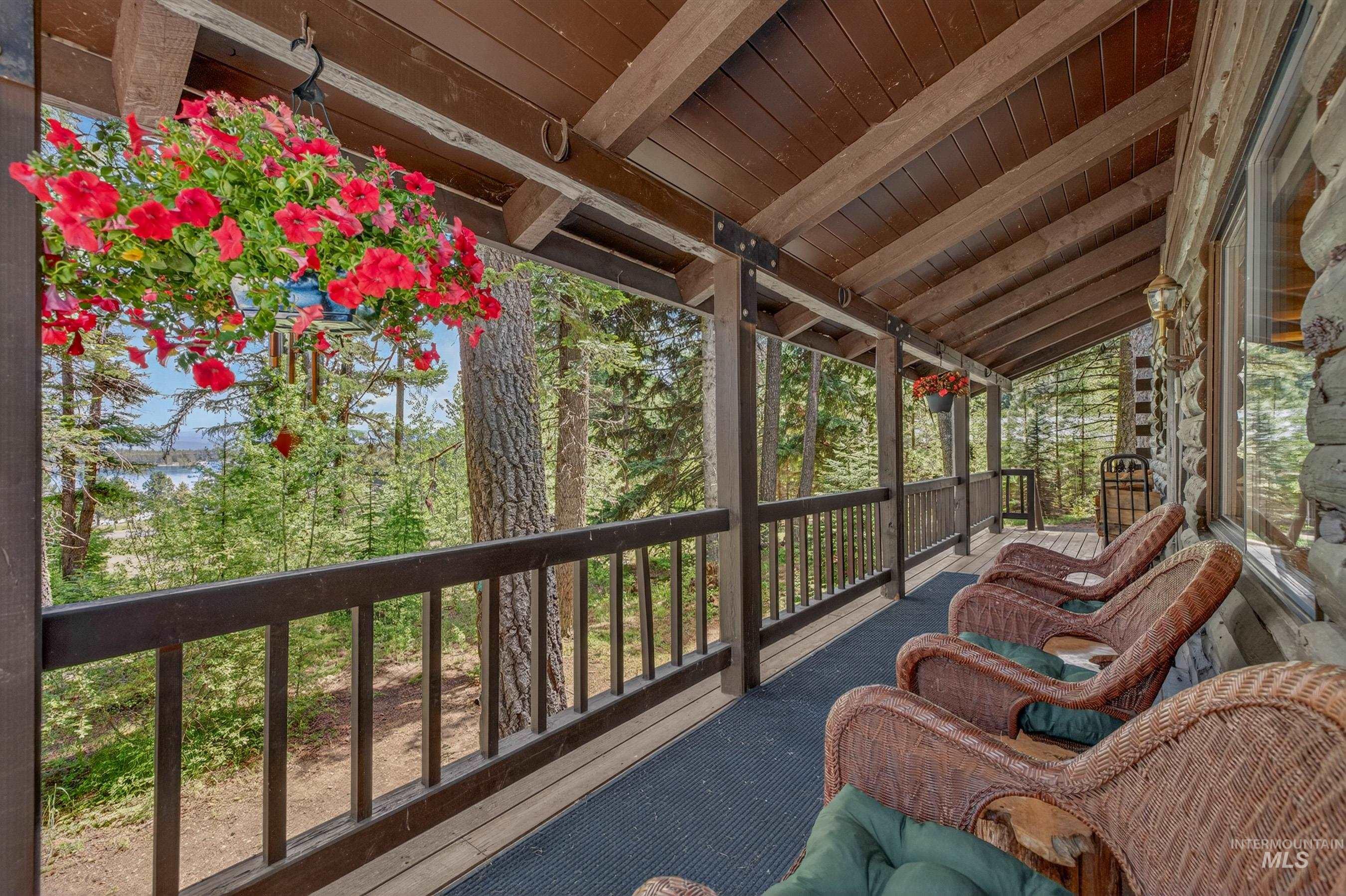 2339 W Mountain Road, Donnelly, Idaho 83615-0000, 4 Bedrooms, 3 Bathrooms, Residential For Sale, Price $1,250,000,MLS 98988434