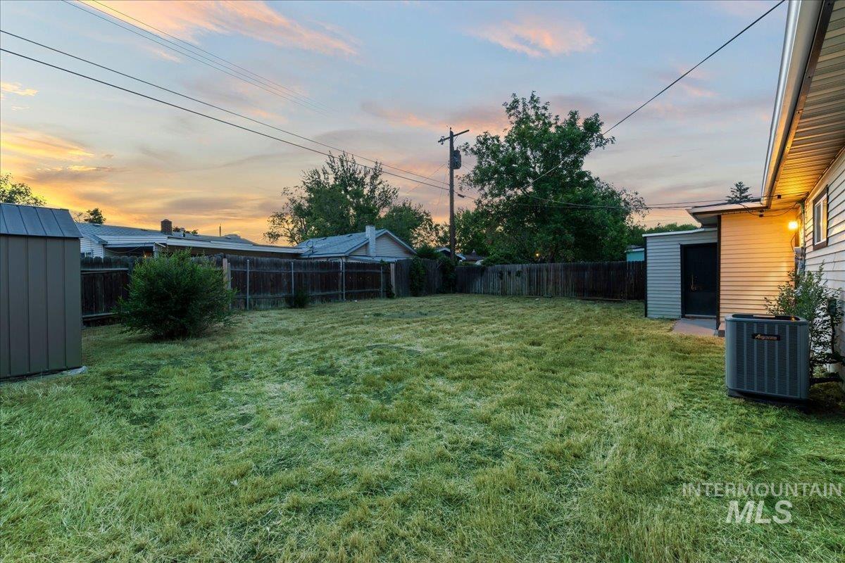 205 Baker Dr, Mountain Home, Idaho 83647, 4 Bedrooms, 1 Bathroom, Residential For Sale, Price $295,000,MLS 98988435
