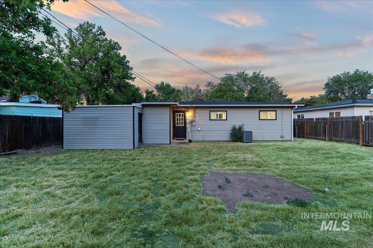 205 Baker Dr, Mountain Home, Idaho 83647, 4 Bedrooms, 1 Bathroom, Residential For Sale, Price $295,000,MLS 98988435