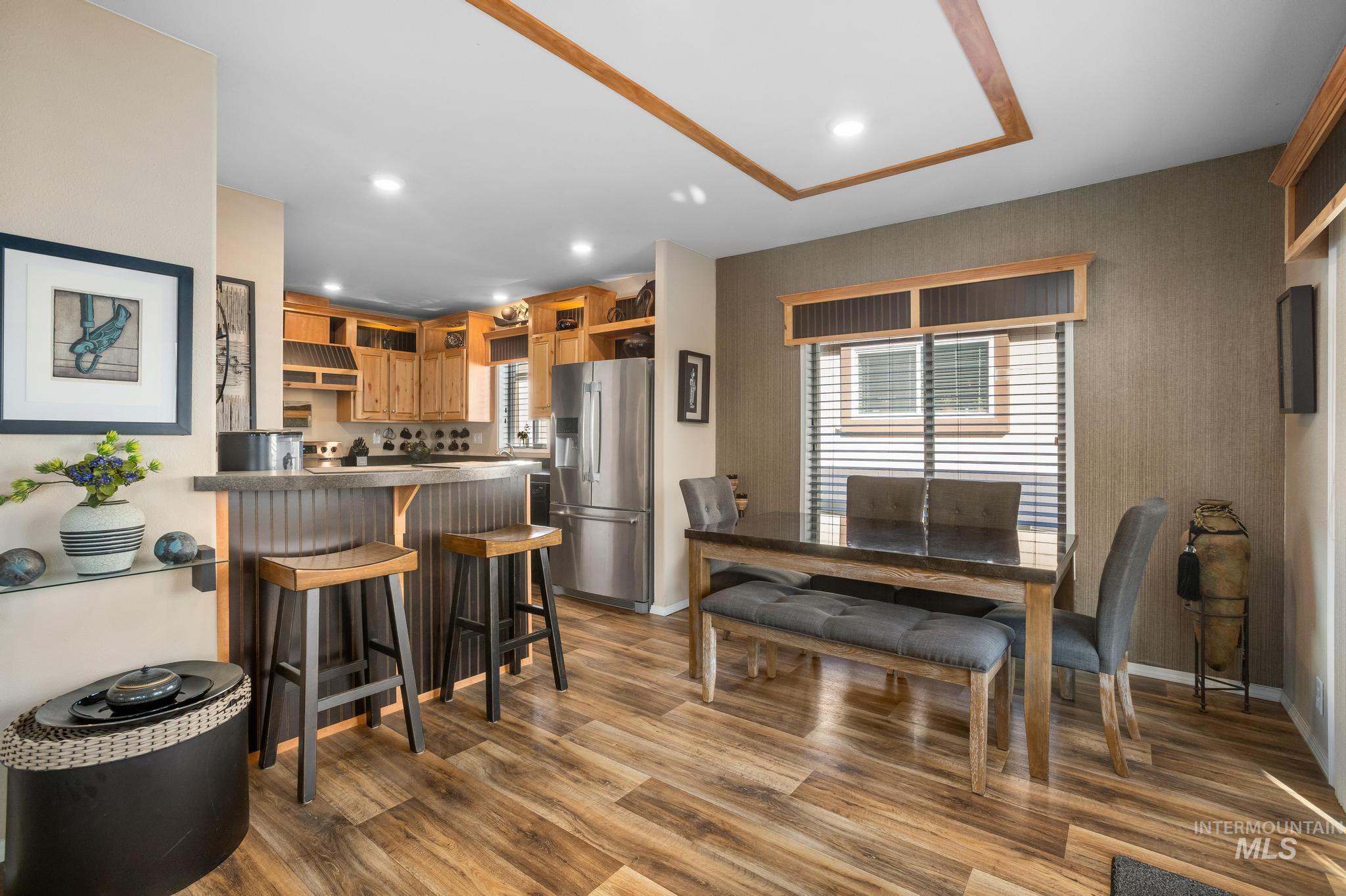 2247 E Blue Lake Ln, Boise, Idaho 83716, 3 Bedrooms, 2 Bathrooms, Residential For Sale, Price $247,900,MLS 98988437