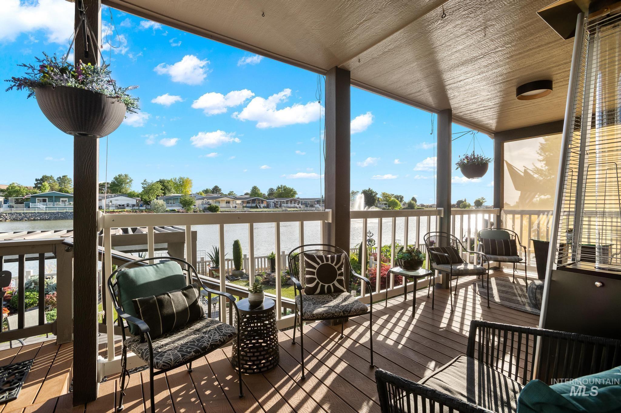 2247 E Blue Lake Ln, Boise, Idaho 83716, 3 Bedrooms, 2 Bathrooms, Residential For Sale, Price $247,900,MLS 98988437