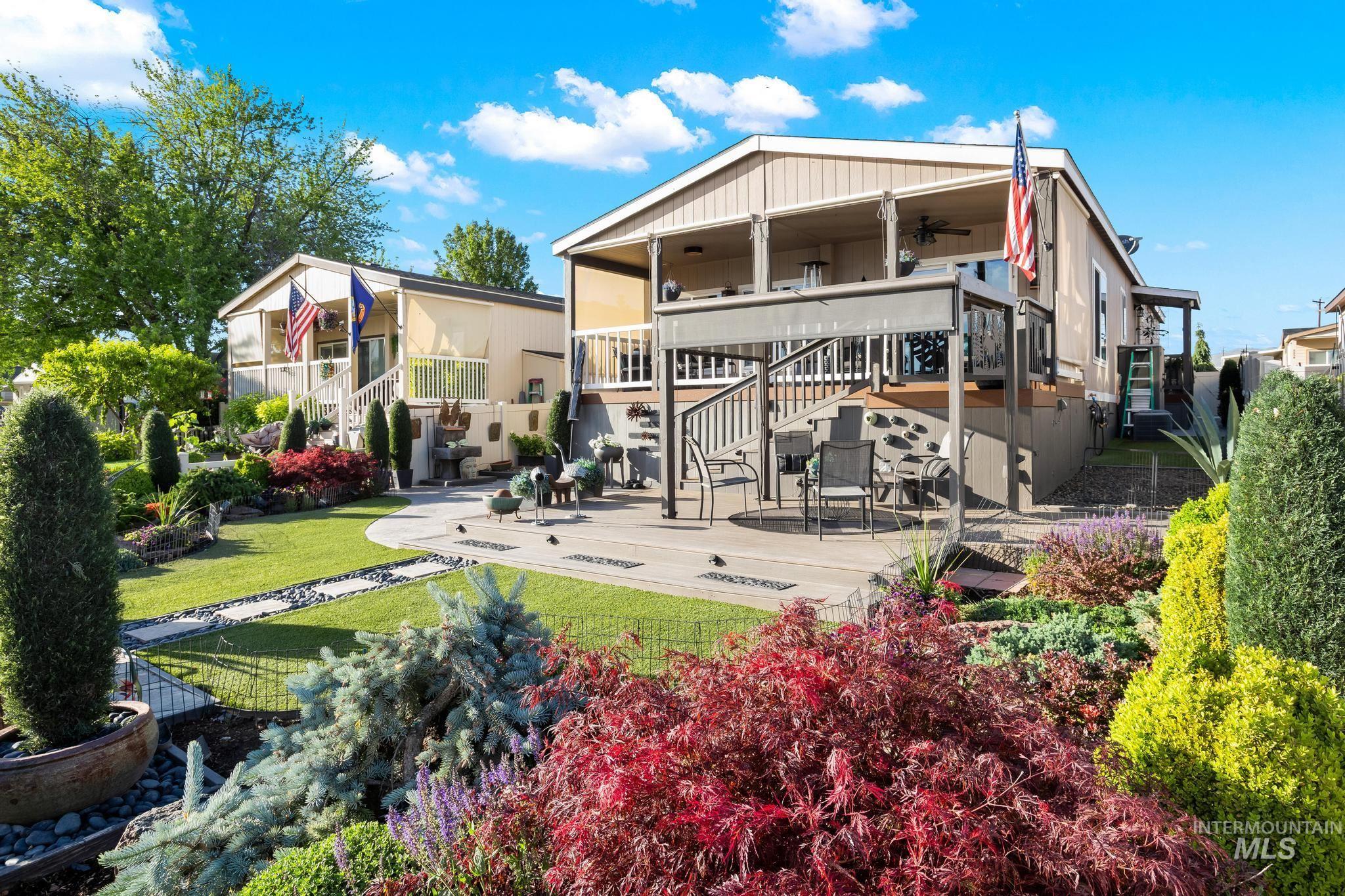 2247 E Blue Lake Ln, Boise, Idaho 83716, 3 Bedrooms, 2 Bathrooms, Residential For Sale, Price $247,900,MLS 98988437