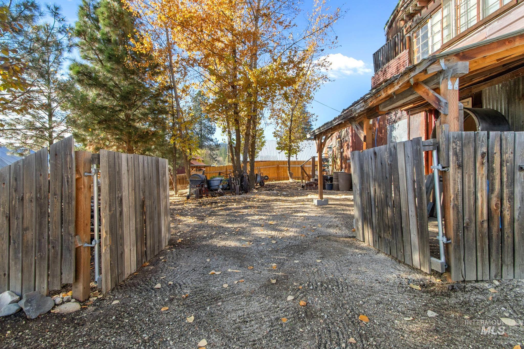 609 Main Street, Idaho City, Idaho 83716, Business/Commercial For Sale, Price $269,000,MLS 98988446