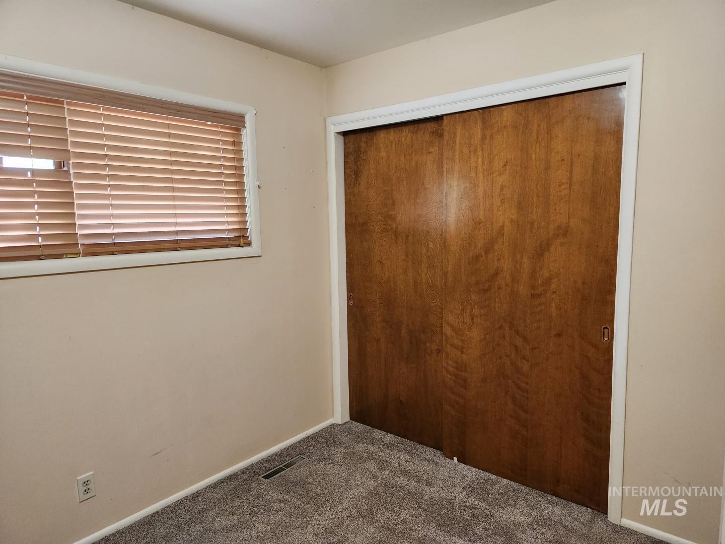 106 E Whiteley, Council, Idaho 83612, 3 Bedrooms, 1 Bathroom, Rental For Rent, Price $1,350,MLS 98988450