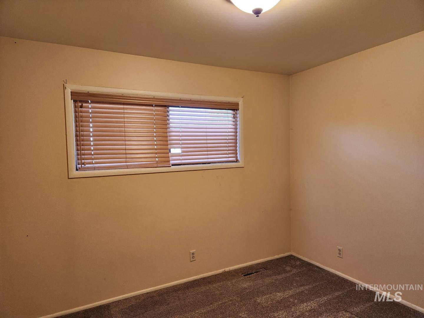 106 E Whiteley, Council, Idaho 83612, 3 Bedrooms, 1 Bathroom, Rental For Rent, Price $1,350,MLS 98988450