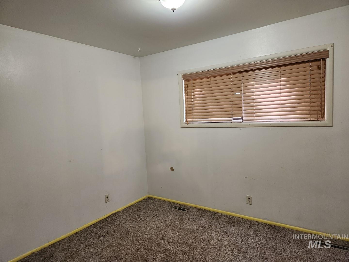 106 E Whiteley, Council, Idaho 83612, 3 Bedrooms, 1 Bathroom, Rental For Rent, Price $1,350,MLS 98988450