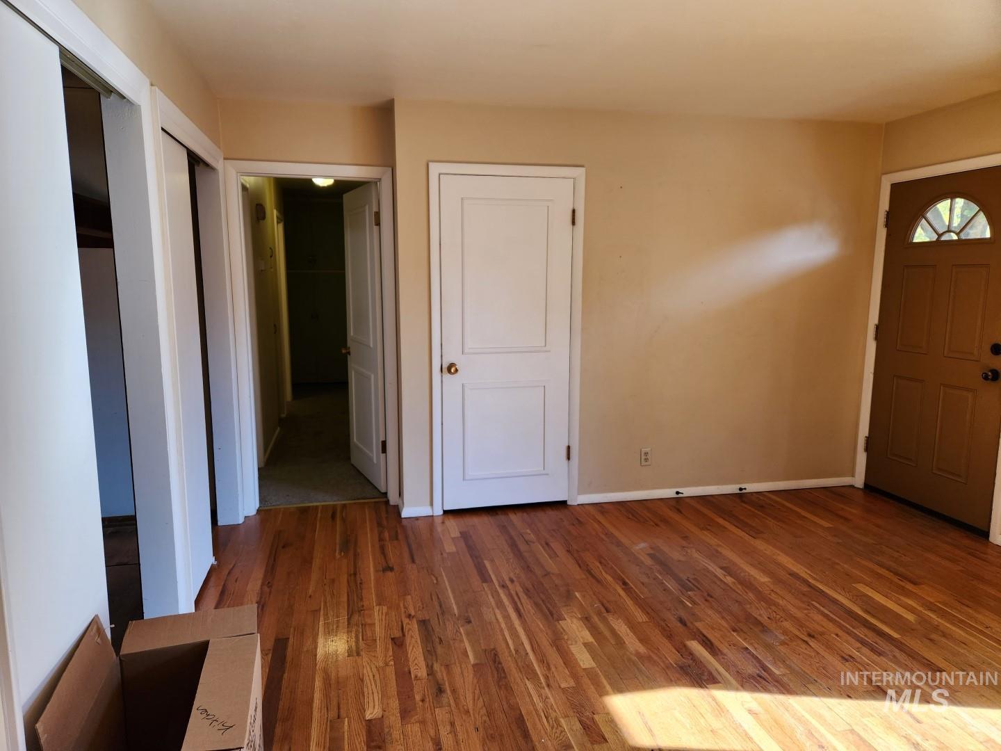 106 E Whiteley, Council, Idaho 83612, 3 Bedrooms, 1 Bathroom, Rental For Rent, Price $1,350,MLS 98988450