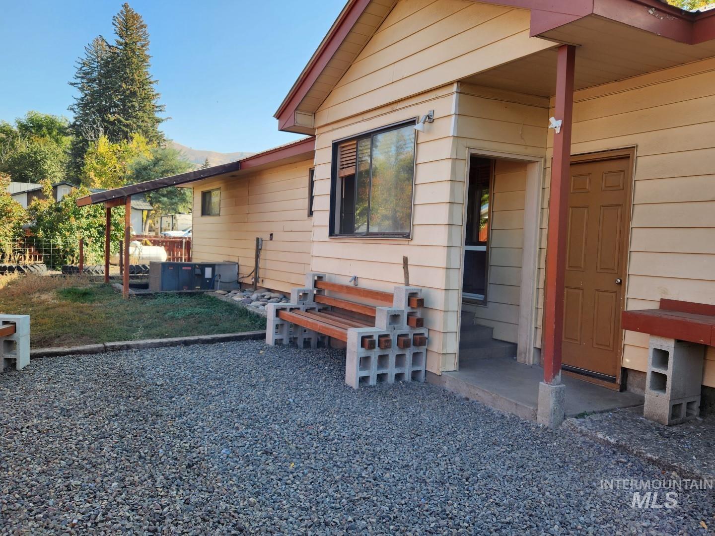 106 E Whiteley, Council, Idaho 83612, 3 Bedrooms, 1 Bathroom, Rental For Rent, Price $1,350,MLS 98988450