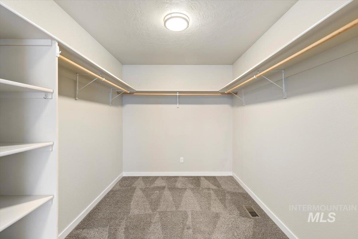2051 W Melon Drive, Kuna, Idaho 83634, 5 Bedrooms, 2.5 Bathrooms, Residential For Sale, Price $529,900,MLS 98988454