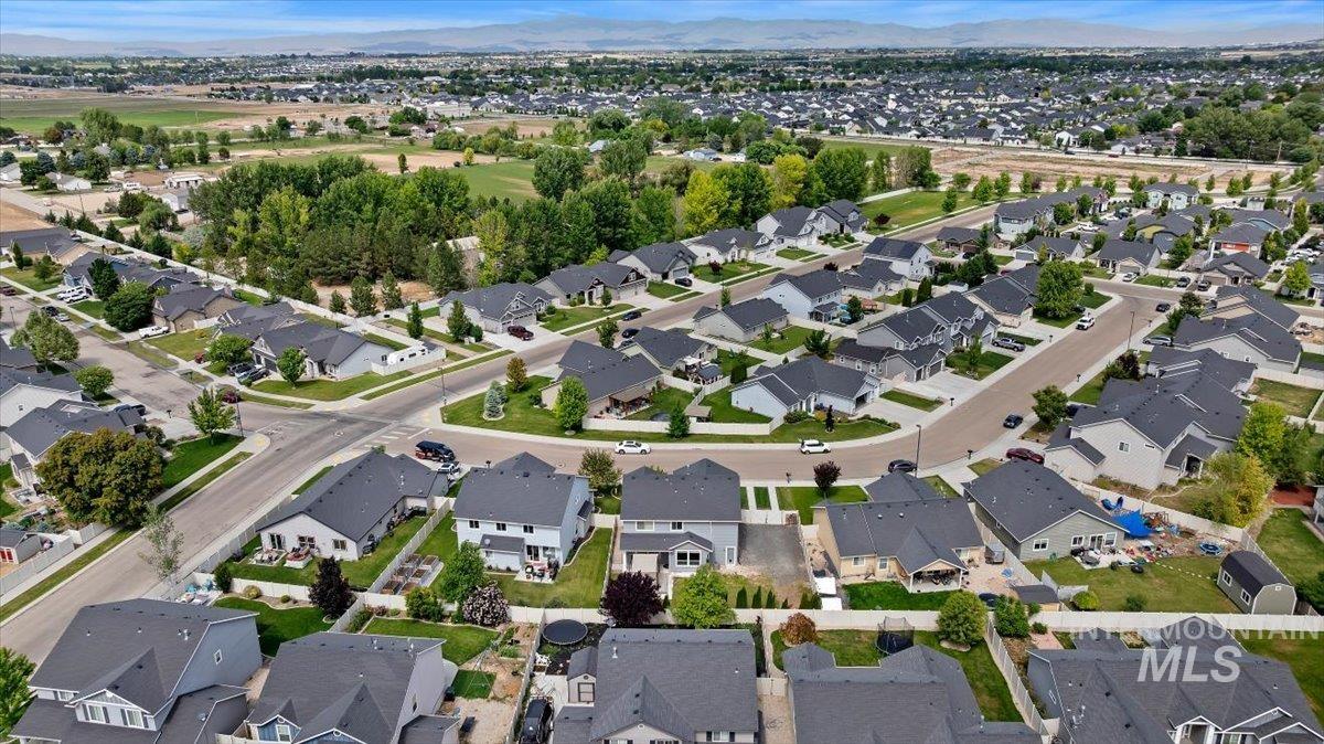 2051 W Melon Drive, Kuna, Idaho 83634, 5 Bedrooms, 2.5 Bathrooms, Residential For Sale, Price $529,900,MLS 98988454