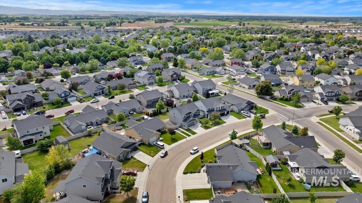 2051 W Melon Drive, Kuna, Idaho 83634, 5 Bedrooms, 2.5 Bathrooms, Residential For Sale, Price $529,900,MLS 98988454
