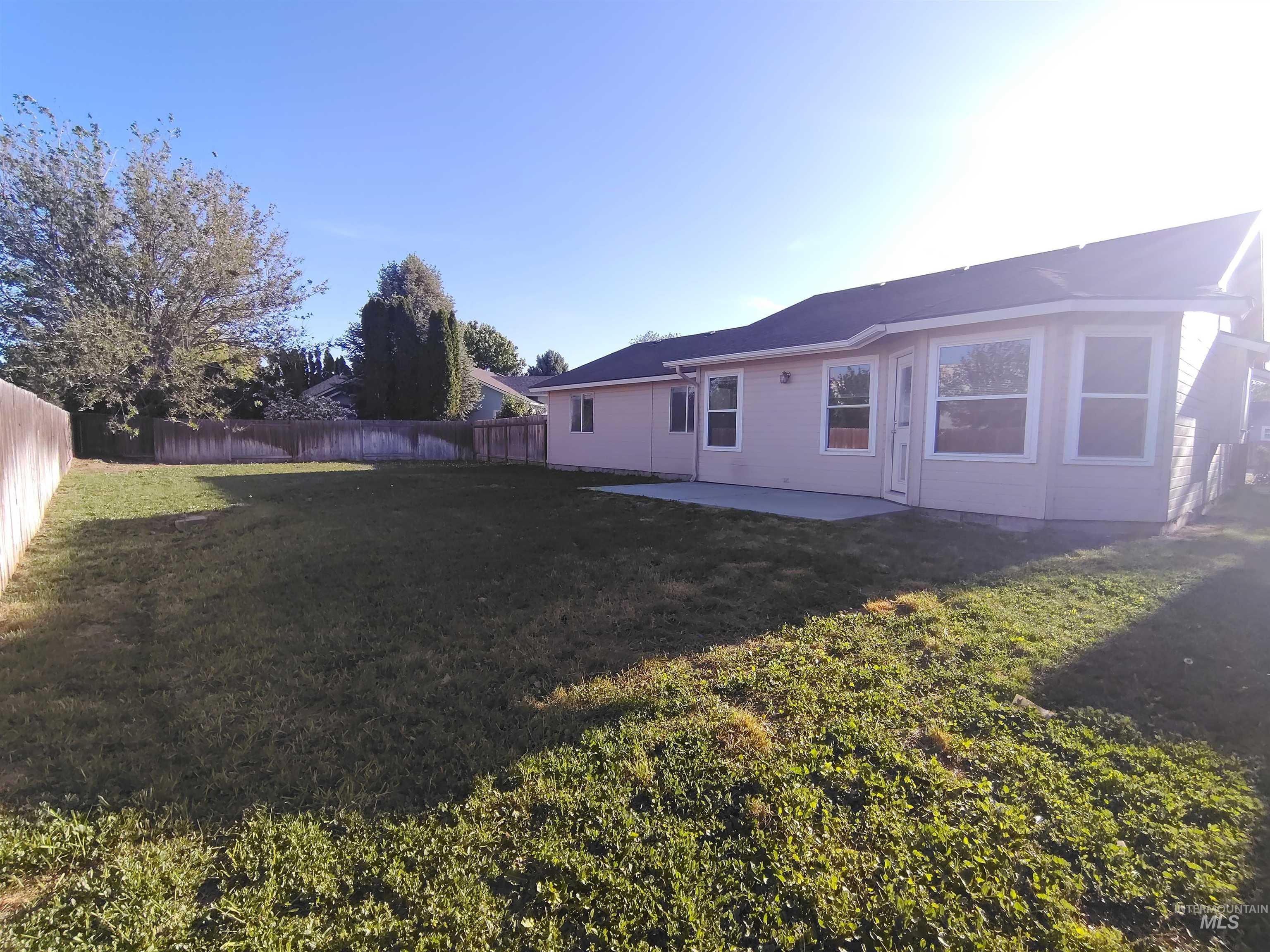 40 S Bingham St, Nampa, Idaho 83651-0000, 3 Bedrooms, 2 Bathrooms, Residential For Sale, Price $290,000,MLS 98988457