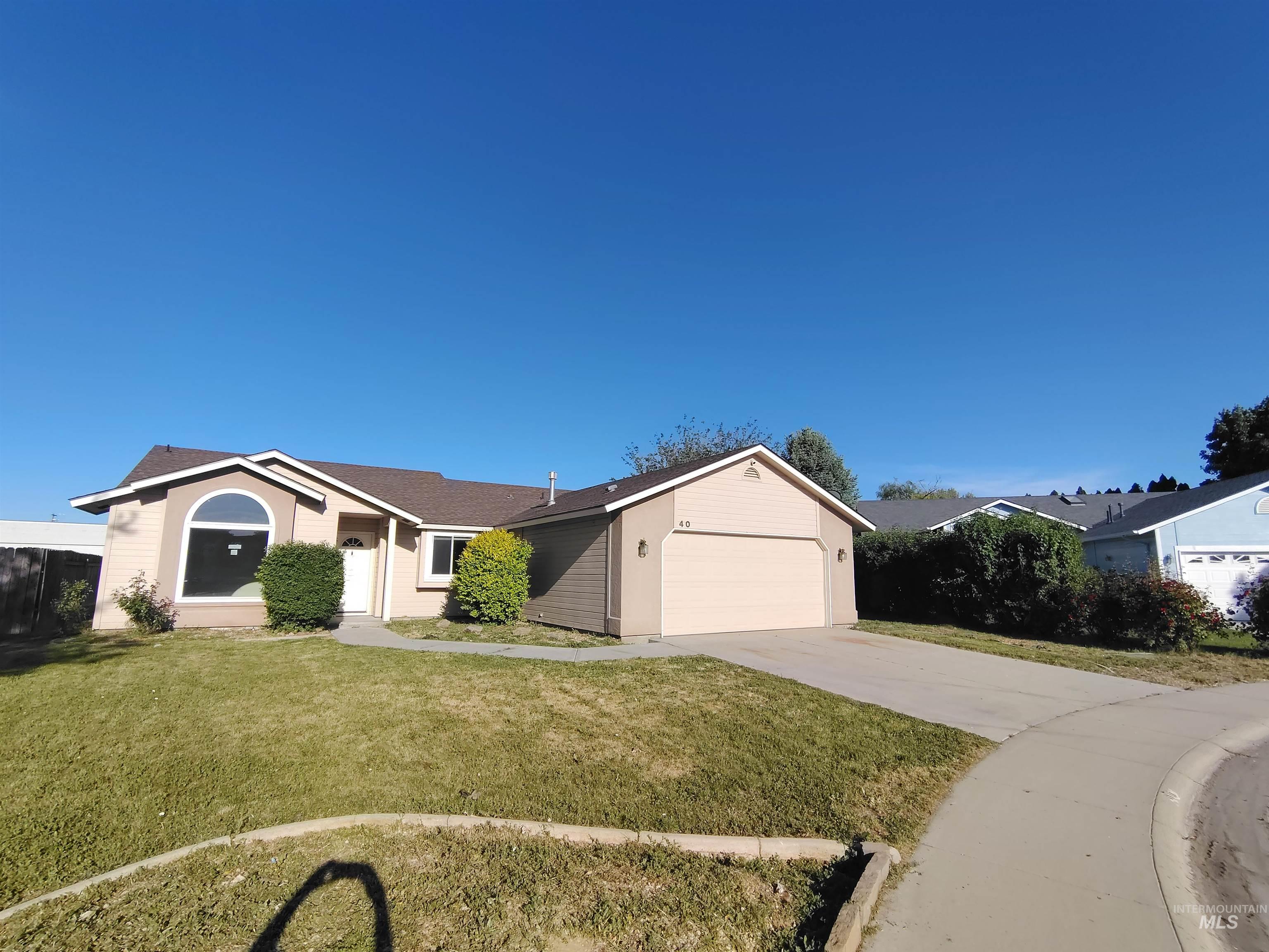 40 S Bingham St, Nampa, Idaho 83651-0000, 3 Bedrooms, 2 Bathrooms, Residential For Sale, Price $290,000,MLS 98988457