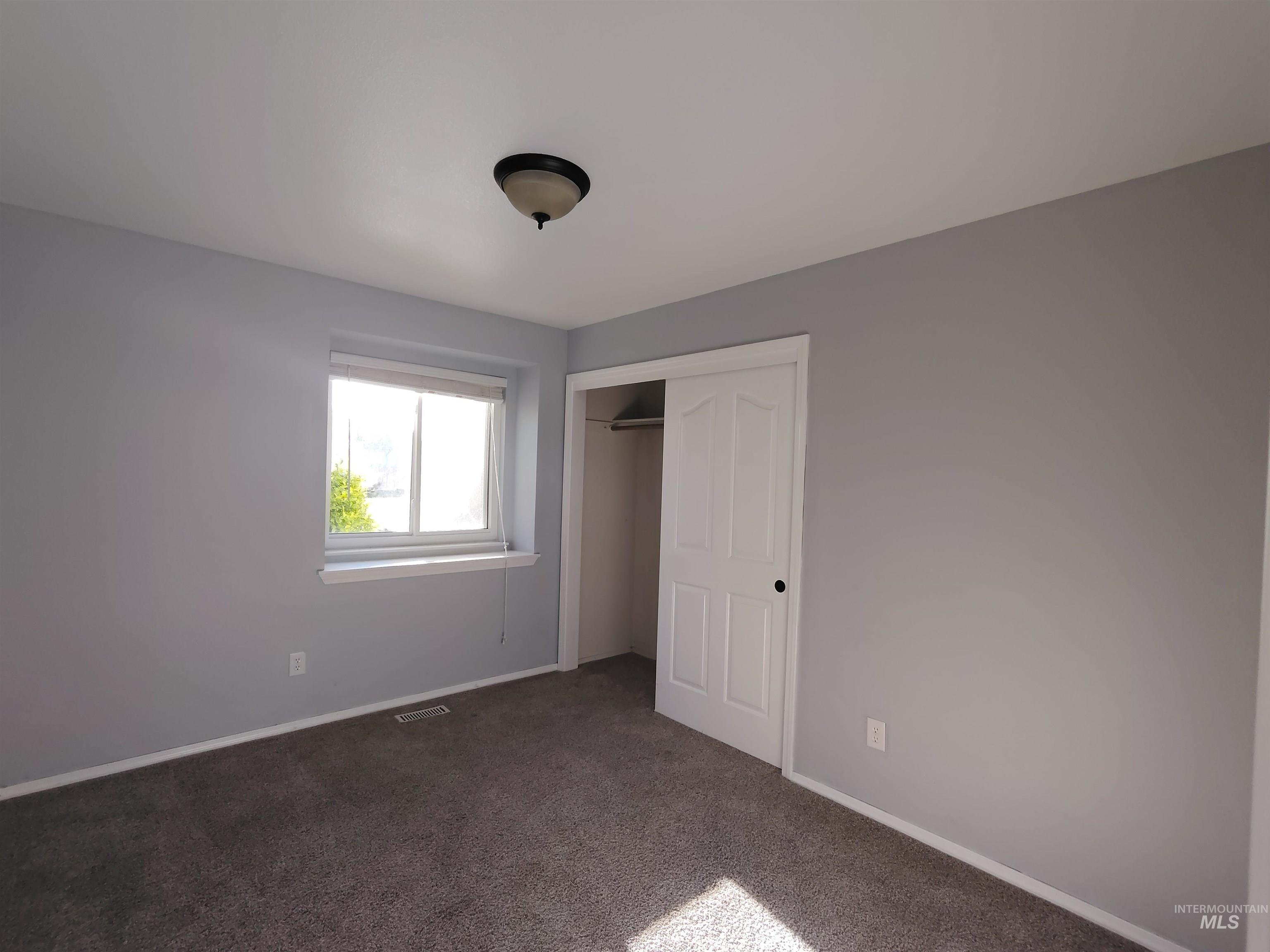 40 S Bingham St, Nampa, Idaho 83651-0000, 3 Bedrooms, 2 Bathrooms, Residential For Sale, Price $290,000,MLS 98988457