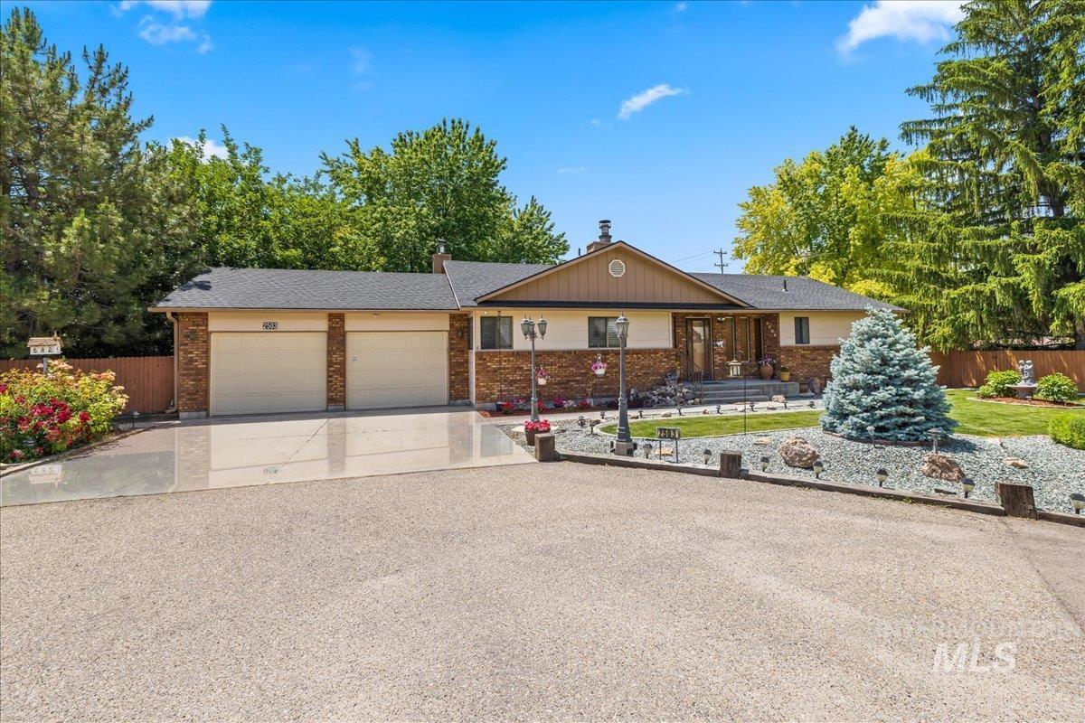 2503 Lyle Ct, Nampa, Idaho 83651, 3 Bedrooms, 3 Bathrooms, Residential For Sale, Price $715,000,MLS 98988458