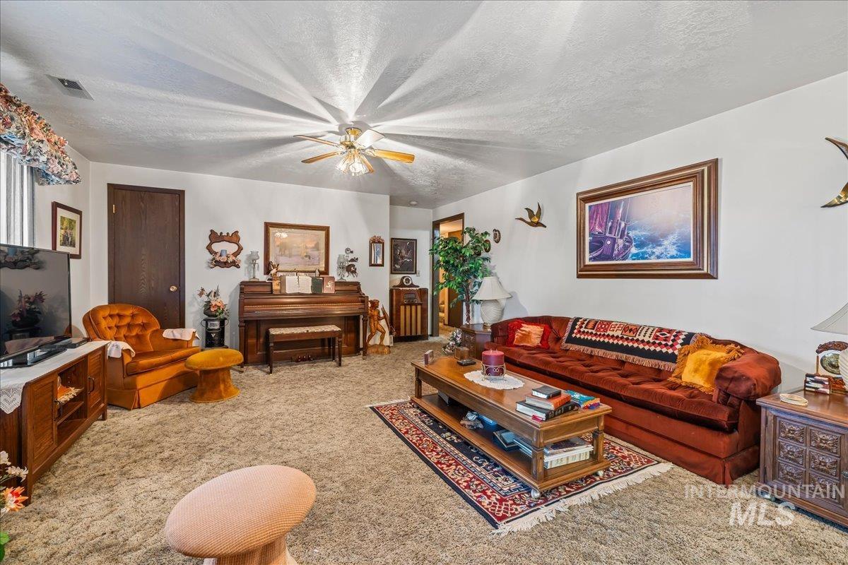 2503 Lyle Ct, Nampa, Idaho 83651, 3 Bedrooms, 3 Bathrooms, Residential For Sale, Price $715,000,MLS 98988458