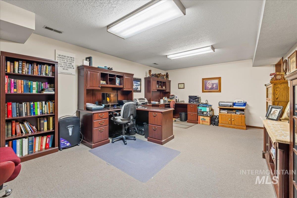 2503 Lyle Ct, Nampa, Idaho 83651, 3 Bedrooms, 3 Bathrooms, Residential For Sale, Price $715,000,MLS 98988458