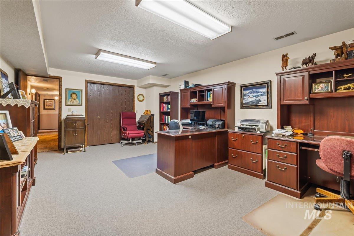 2503 Lyle Ct, Nampa, Idaho 83651, 3 Bedrooms, 3 Bathrooms, Residential For Sale, Price $715,000,MLS 98988458