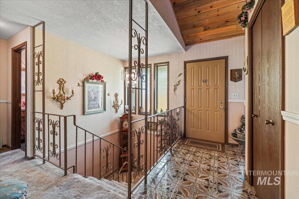 2503 Lyle Ct, Nampa, Idaho 83651, 3 Bedrooms, 3 Bathrooms, Residential For Sale, Price $715,000,MLS 98988458
