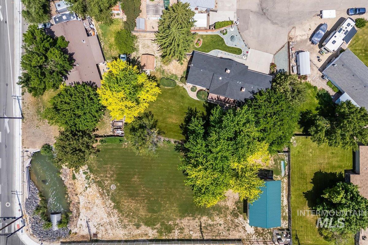 2503 Lyle Ct, Nampa, Idaho 83651, 3 Bedrooms, 3 Bathrooms, Residential For Sale, Price $715,000,MLS 98988458
