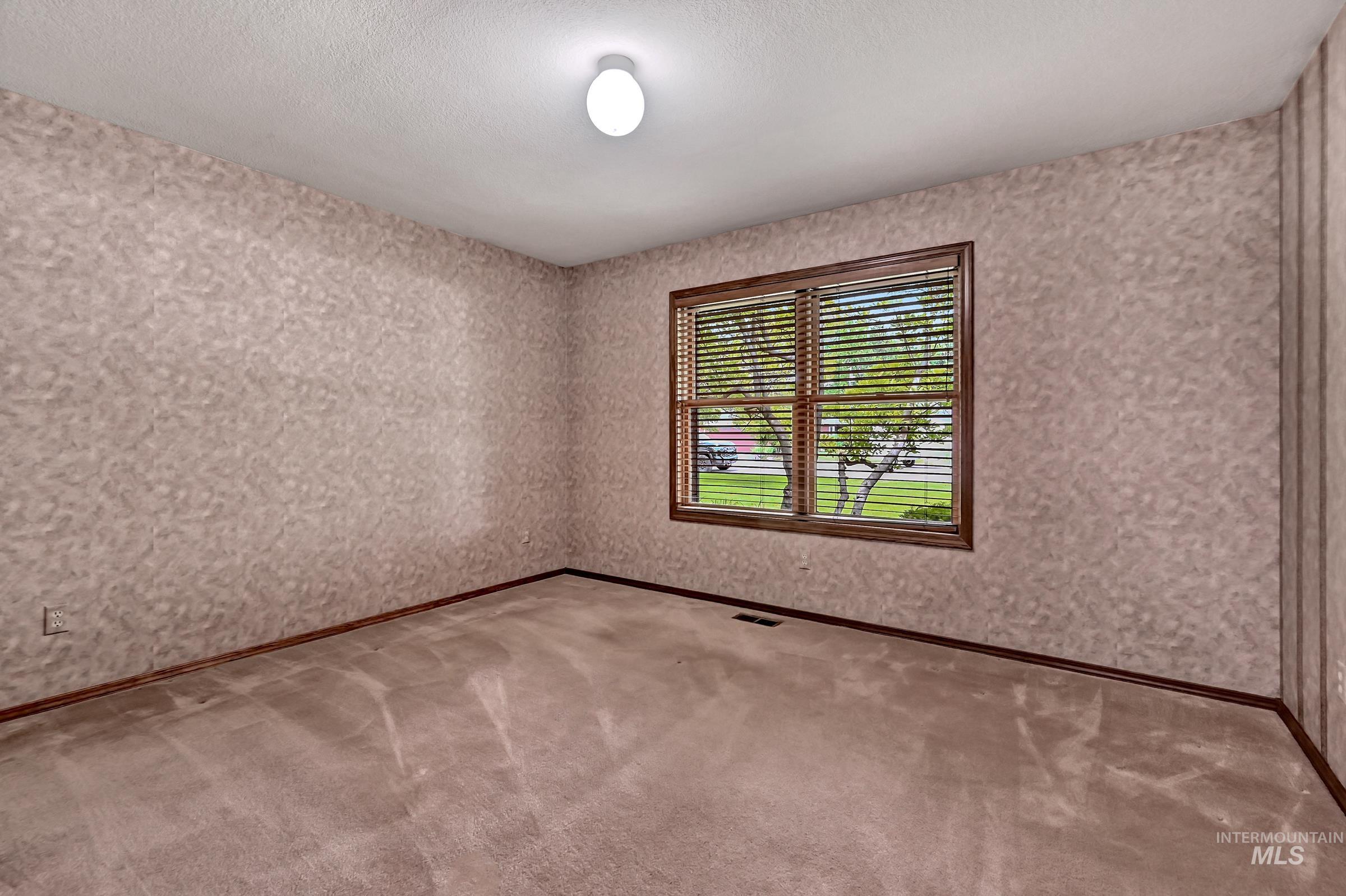 6319 W Montana Ave., Boise, Idaho 83704, 4 Bedrooms, 3 Bathrooms, Residential For Sale, Price $995,000,MLS 98988461