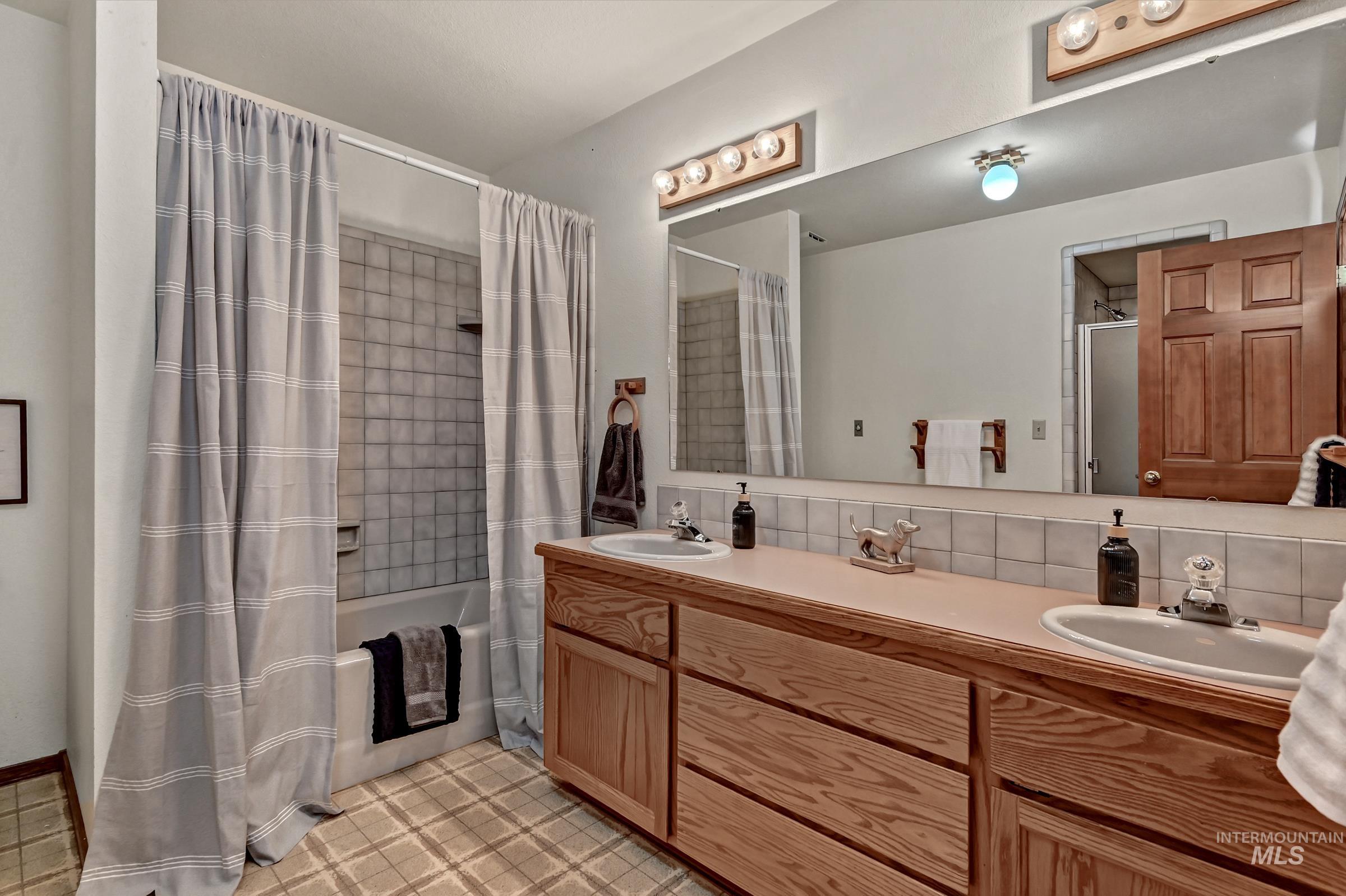 6319 W Montana Ave., Boise, Idaho 83704, 4 Bedrooms, 3 Bathrooms, Residential For Sale, Price $995,000,MLS 98988461