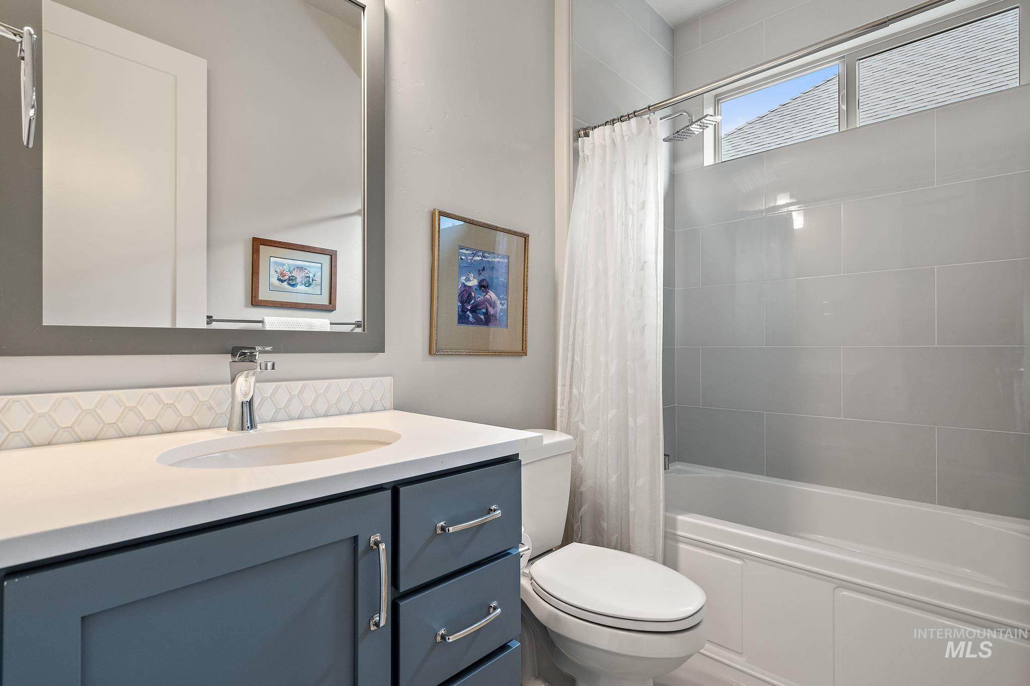 6922 N Agrarian, Meridian, Idaho 83646, 3 Bedrooms, 3 Bathrooms, Residential For Sale, Price $975,000,MLS 98988462