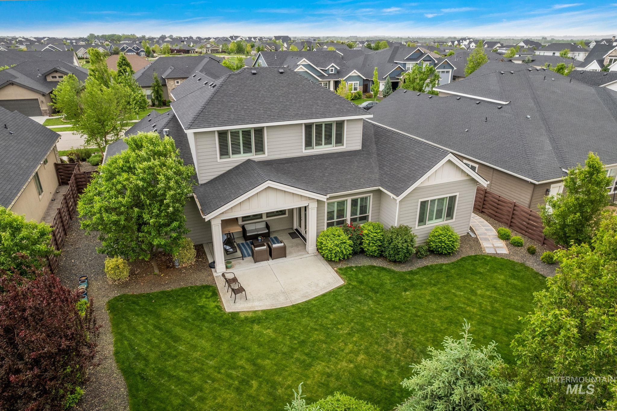 6922 N Agrarian, Meridian, Idaho 83646, 3 Bedrooms, 3 Bathrooms, Residential For Sale, Price $975,000,MLS 98988462
