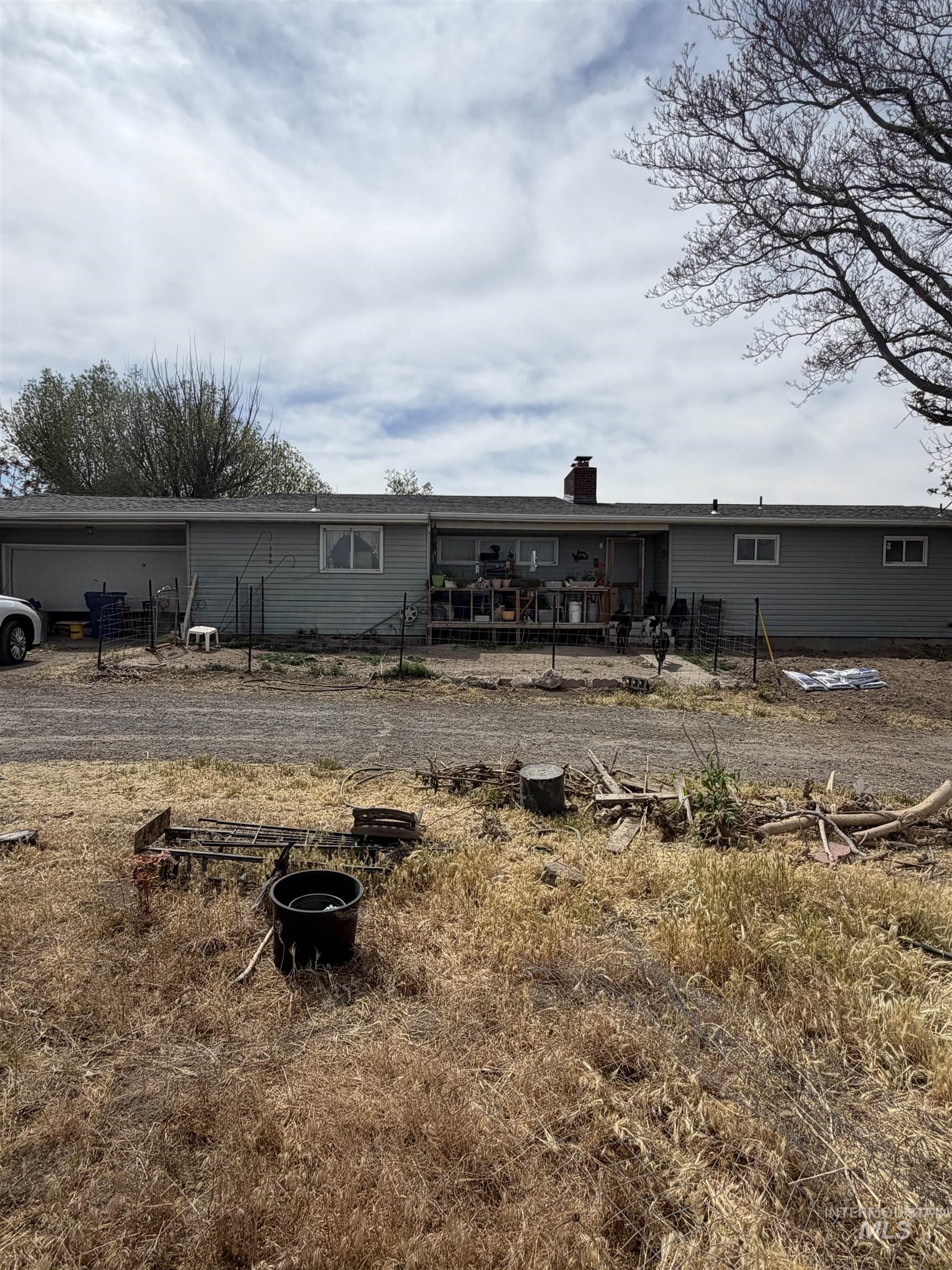 3605 N 3000 E, Twin Falls, Idaho 83301-0359, 5 Bedrooms, 2 Bathrooms, Residential For Sale, Price $535,000,MLS 98988463