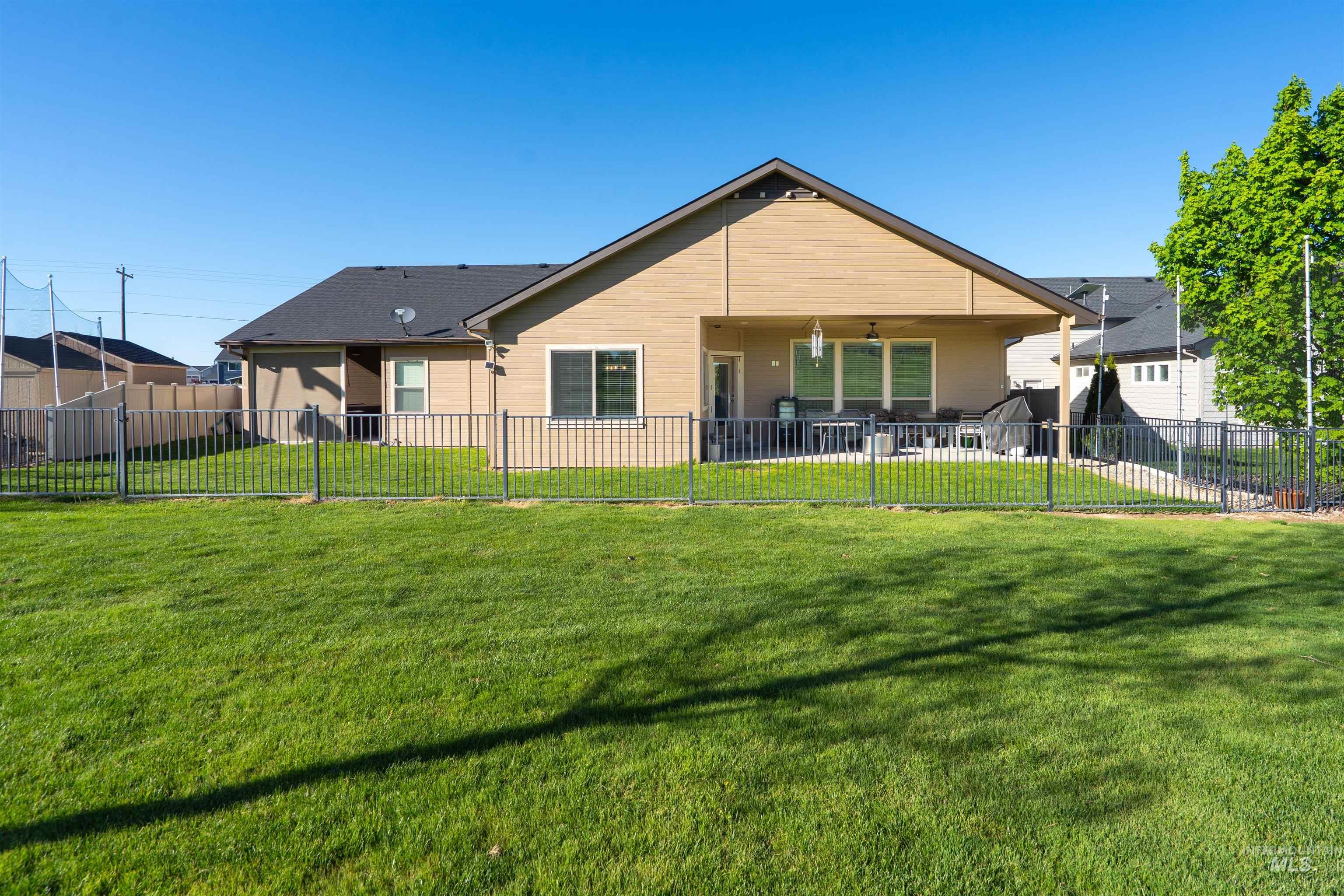 11781 W Cross Slope Way, Nampa, Idaho 83686-5691, 4 Bedrooms, 2 Bathrooms, Residential For Sale, Price $825,000,MLS 98988464