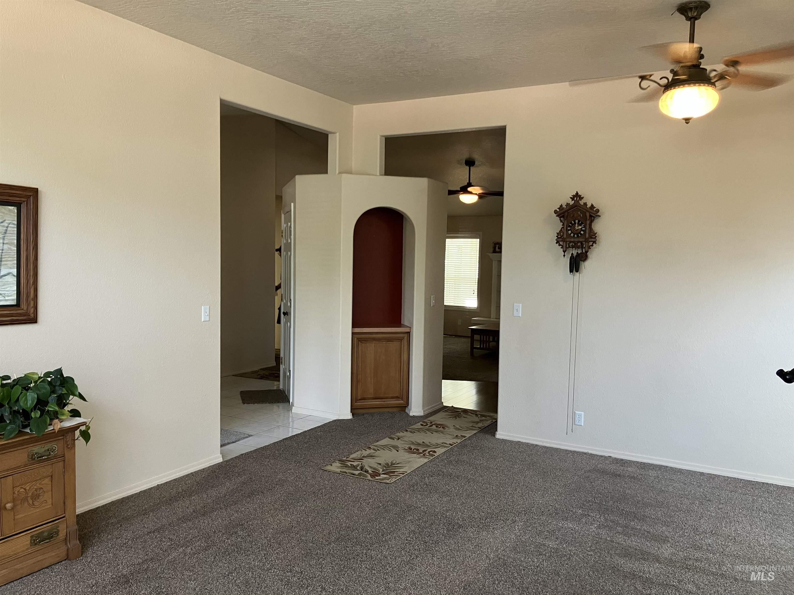 2168 N Glennfield Way, Meridian, Idaho 83646-1282, 3 Bedrooms, 2 Bathrooms, Residential For Sale, Price $479,900,MLS 98988473