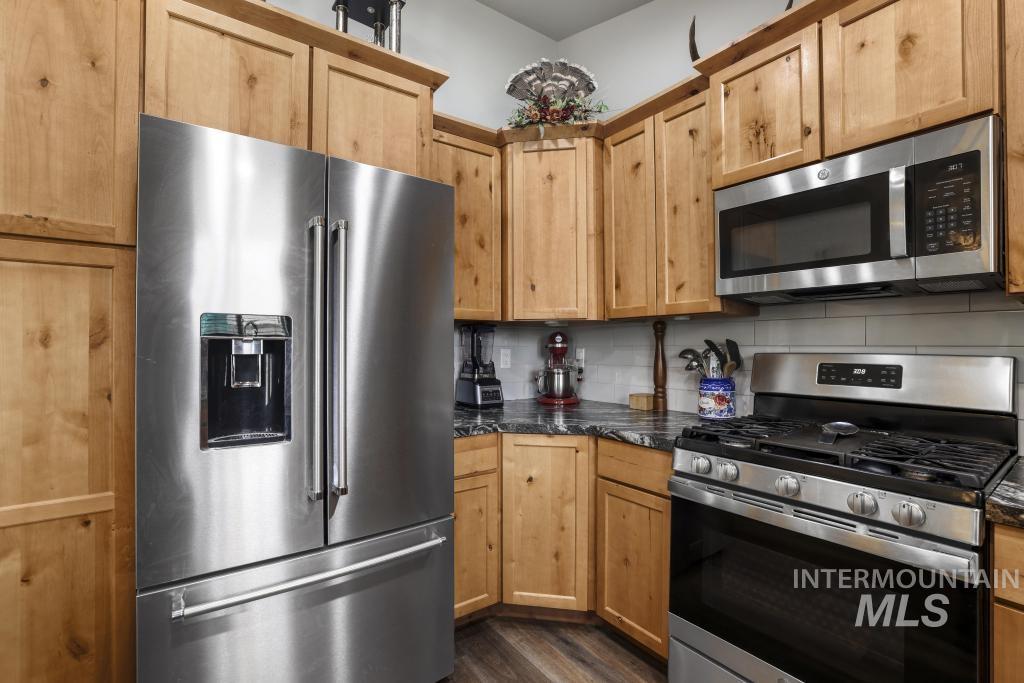 1025 Elk Butte Dr., Kimberly, Idaho 83341, 3 Bedrooms, 2 Bathrooms, Residential For Sale, Price $395,000, 98988474