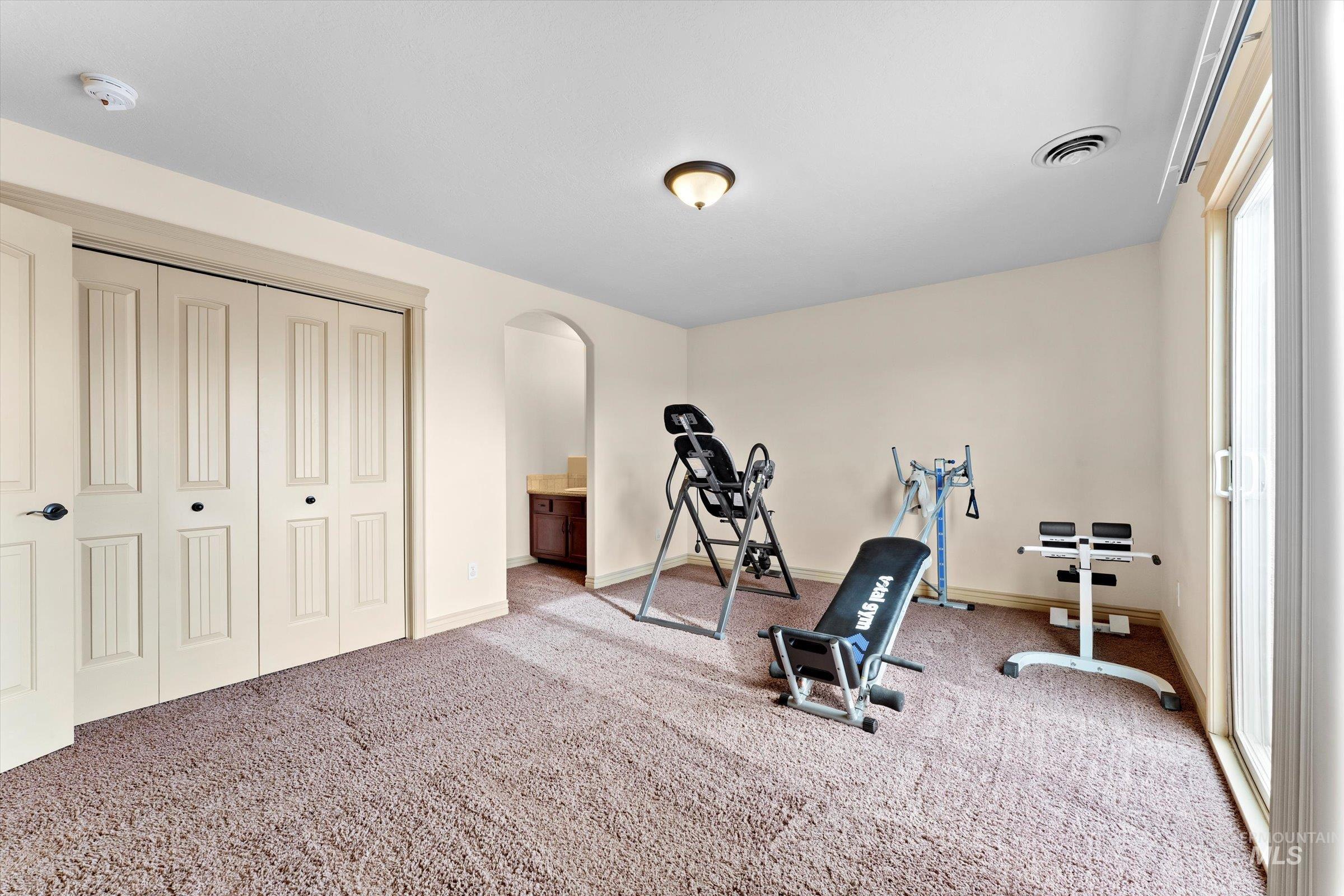 176 E Breinholt Street, Meridian, Idaho 83646, 3 Bedrooms, 2.5 Bathrooms, Residential For Sale, Price $415,000, 98988475