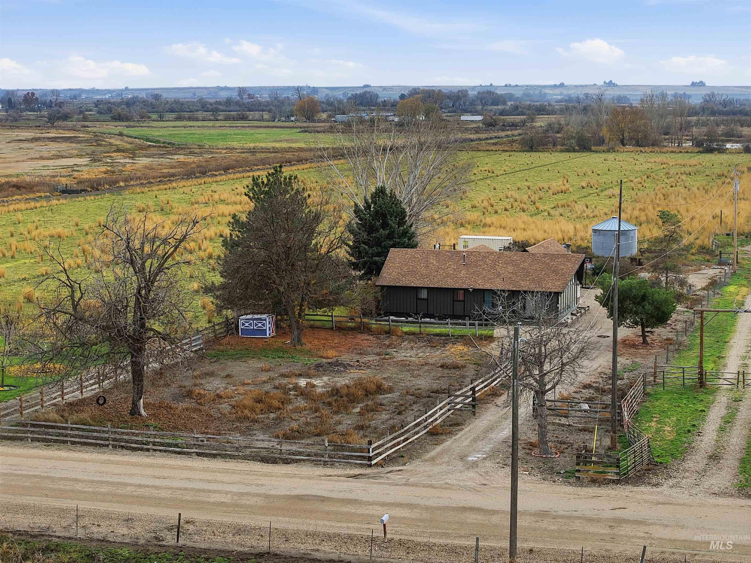 30327 Hexon Rd., Parma, Idaho 83660, 3 Bedrooms, 2 Bathrooms, Residential For Sale, Price $411,000, 98988477