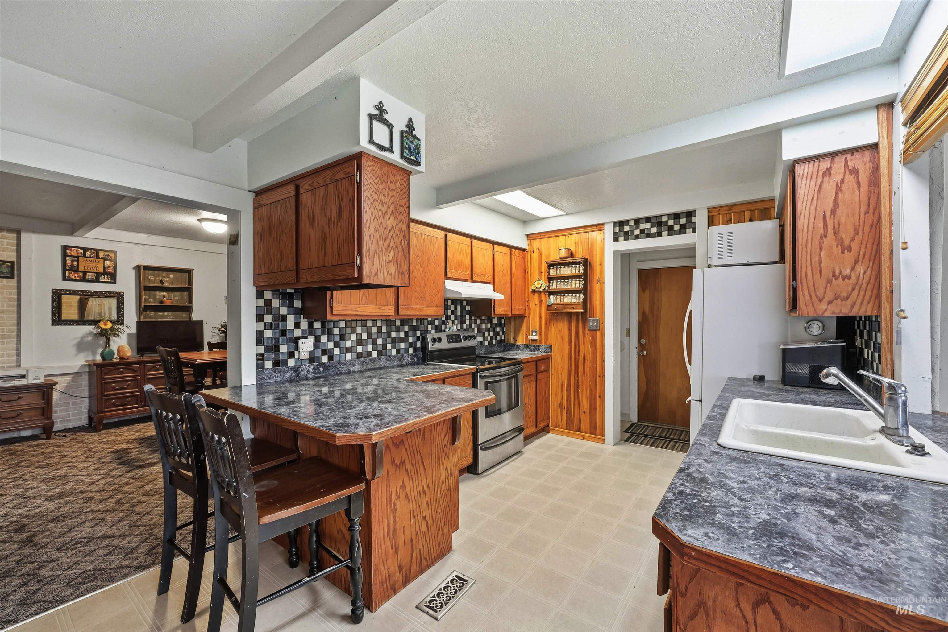 30327 Hexon Rd., Parma, Idaho 83660, 3 Bedrooms, 2 Bathrooms, Residential For Sale, Price $411,000, 98988477