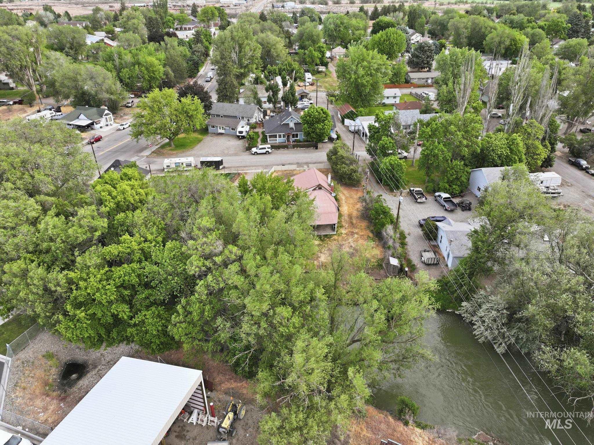 110 E 2nd St, Shoshone, Idaho 83352, 3 Bedrooms, 1 Bathroom, Residential For Sale, Price $175,000,MLS 98988479