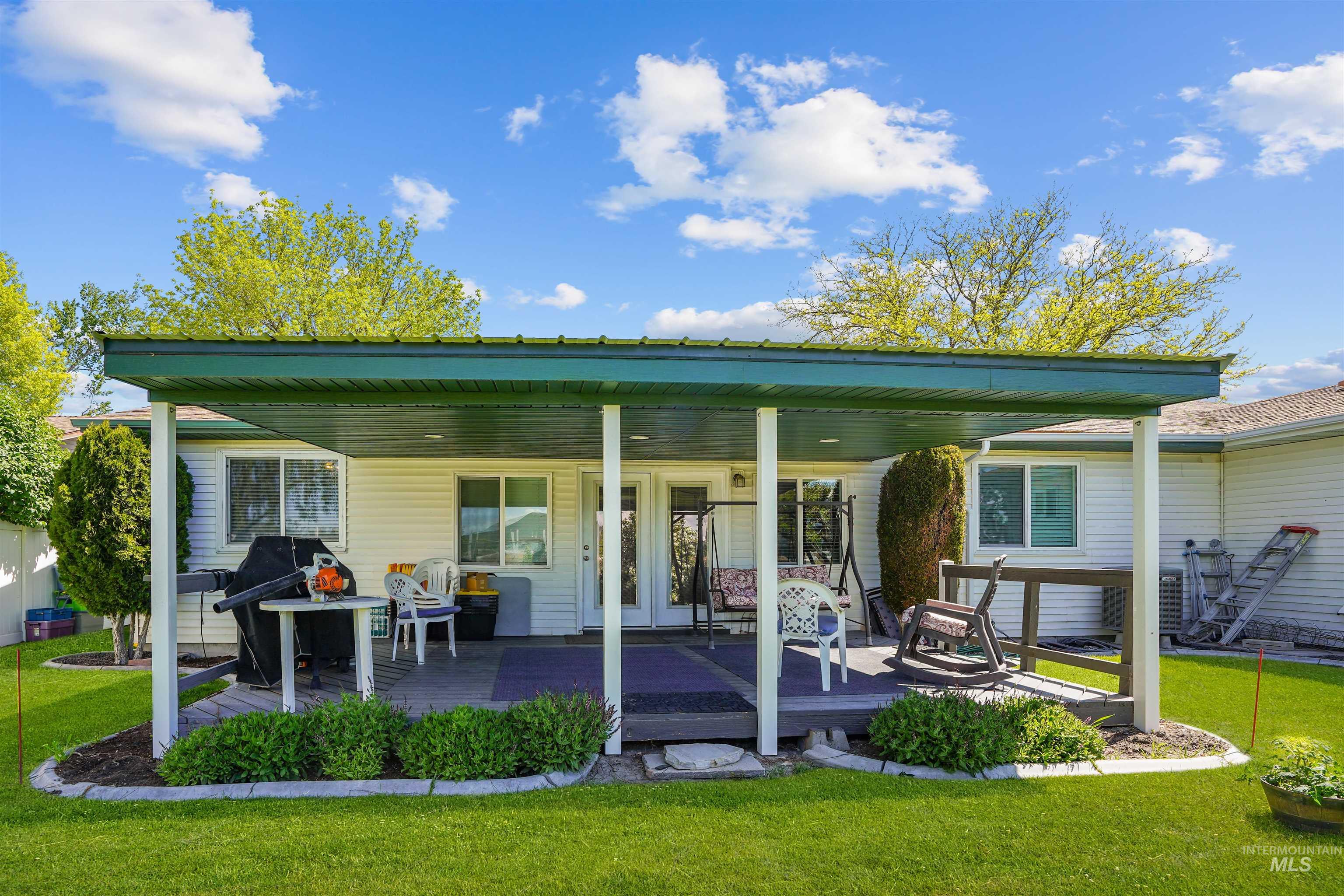 2834 Fairmont Dr., Burley, Idaho 83318, 4 Bedrooms, 3 Bathrooms, Residential For Sale, Price $375,000, 98988480