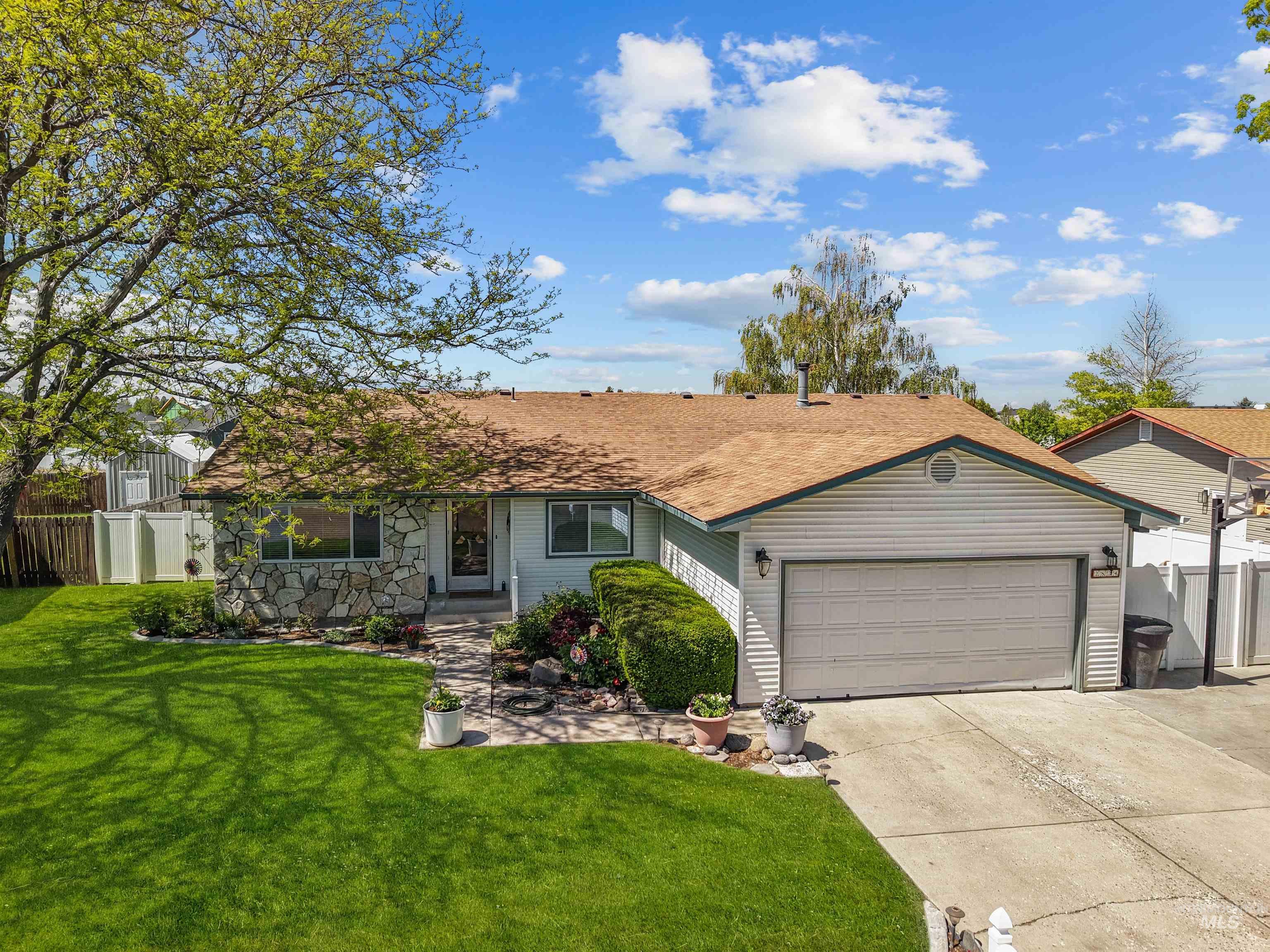 2834 Fairmont Dr., Burley, Idaho 83318, 4 Bedrooms, 3 Bathrooms, Residential For Sale, Price $375,000, 98988480