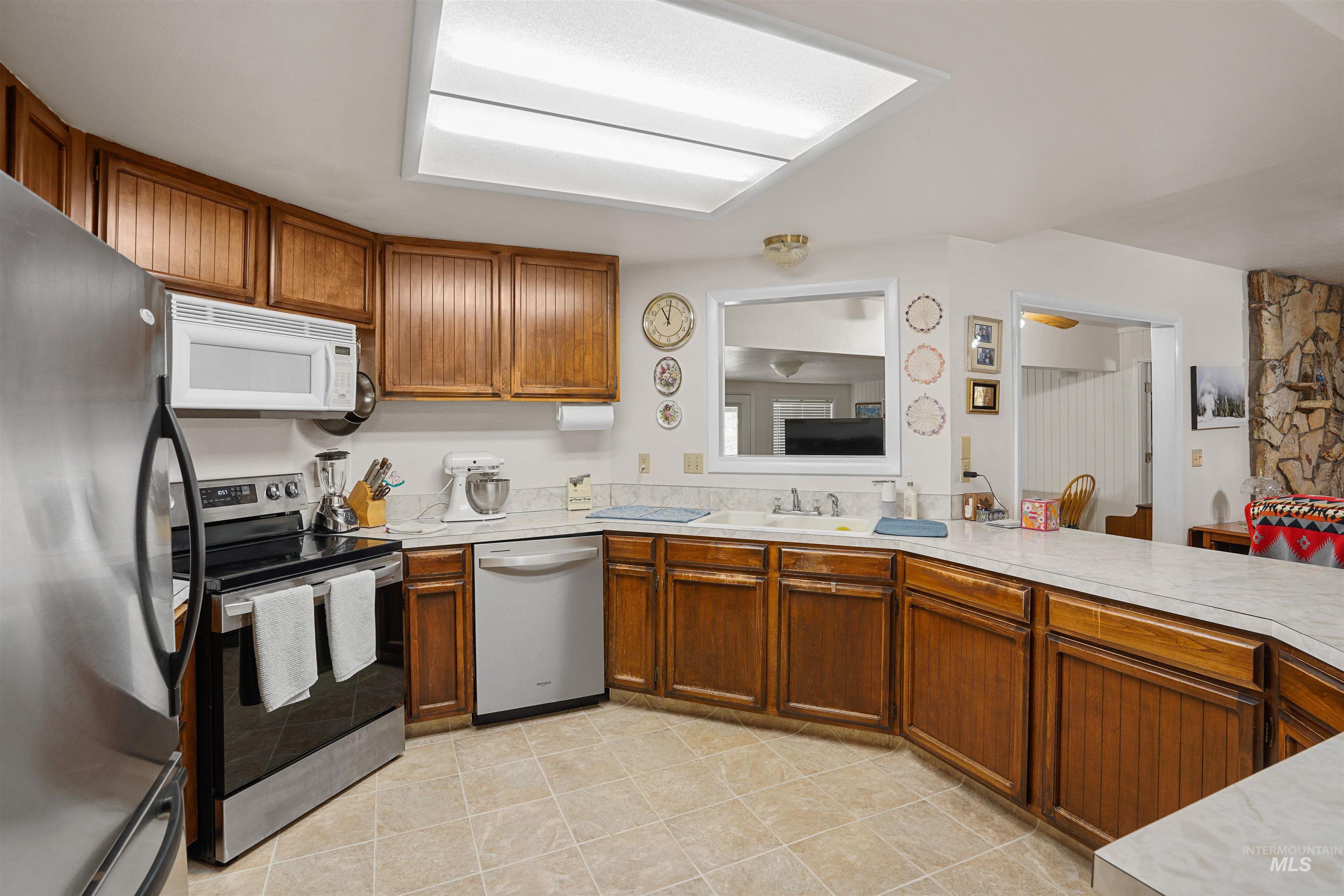 2834 Fairmont Dr., Burley, Idaho 83318, 4 Bedrooms, 3 Bathrooms, Residential For Sale, Price $375,000, 98988480