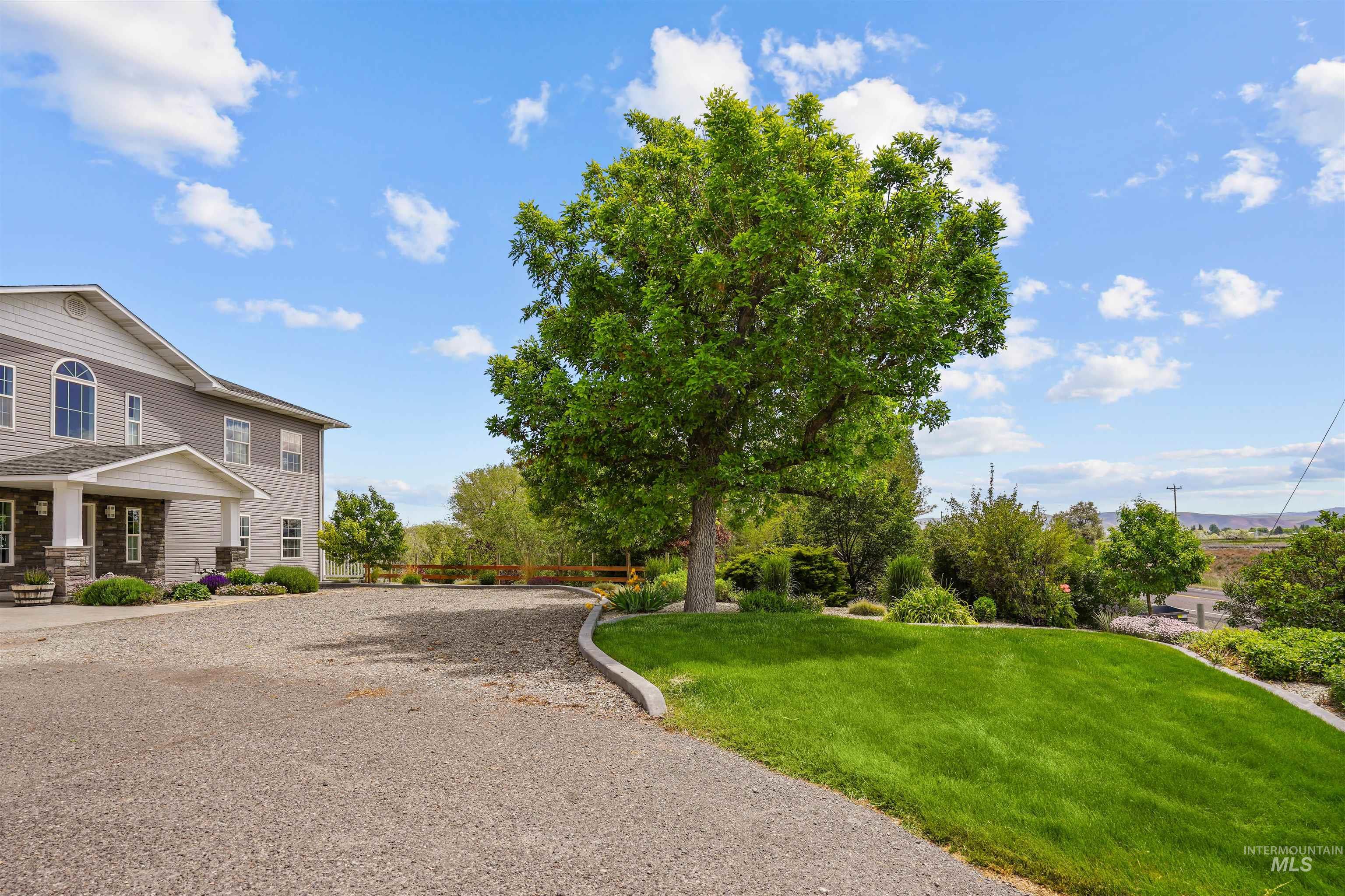 462 E Highway 81, Burley, Idaho 83318, 4 Bedrooms, 3 Bathrooms, Residential For Sale, Price $700,000,MLS 98988481