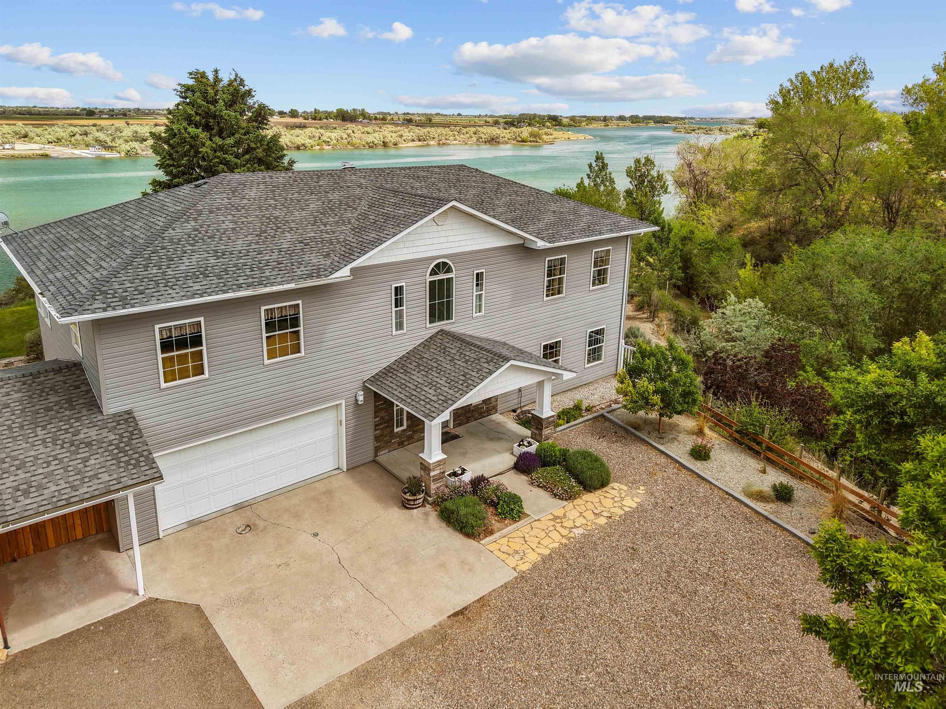 462 E Highway 81, Burley, Idaho 83318, 4 Bedrooms, 3 Bathrooms, Residential For Sale, Price $700,000,MLS 98988481